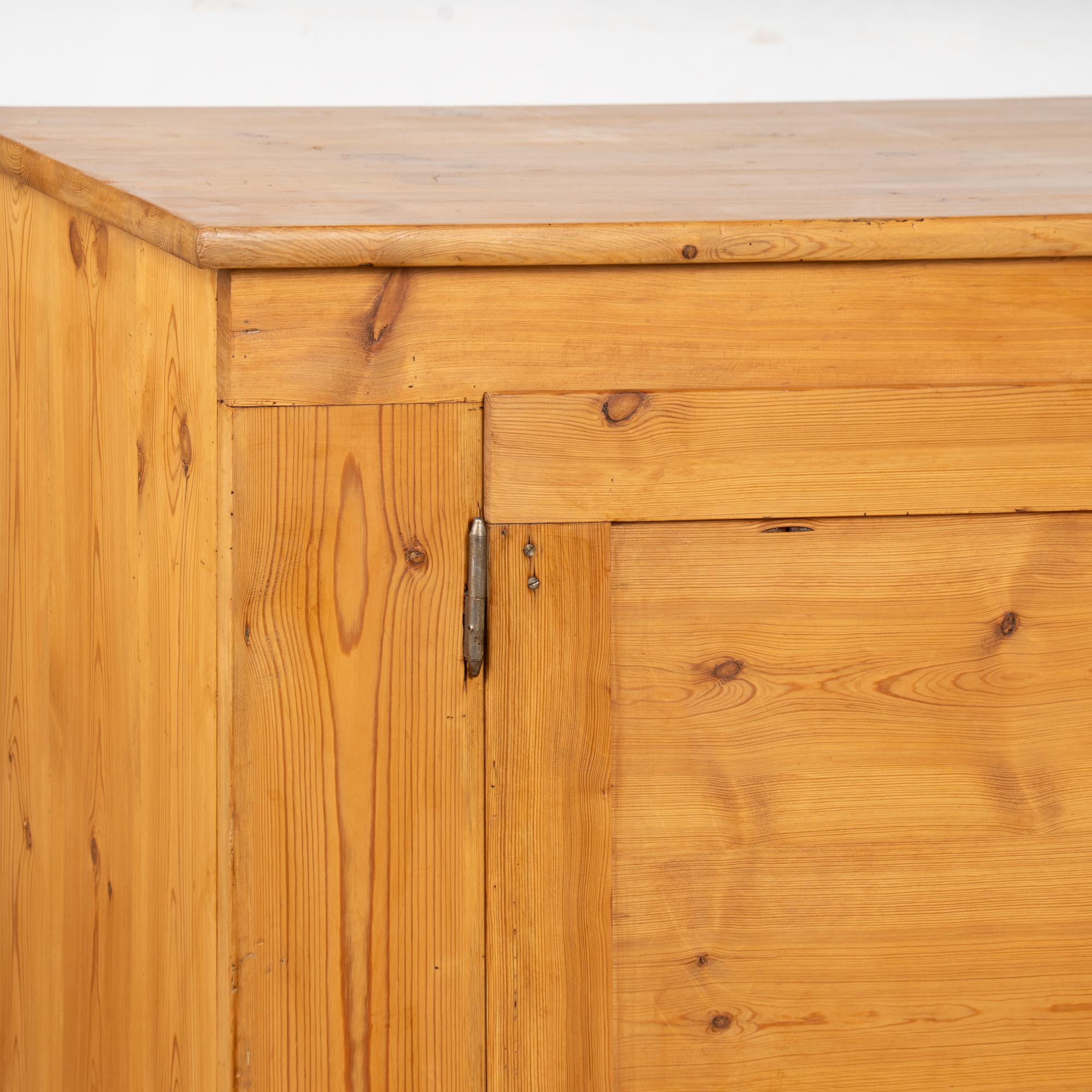 19th Century Long Pine Sideboard Cabinet Console from Denmark For Sale 2