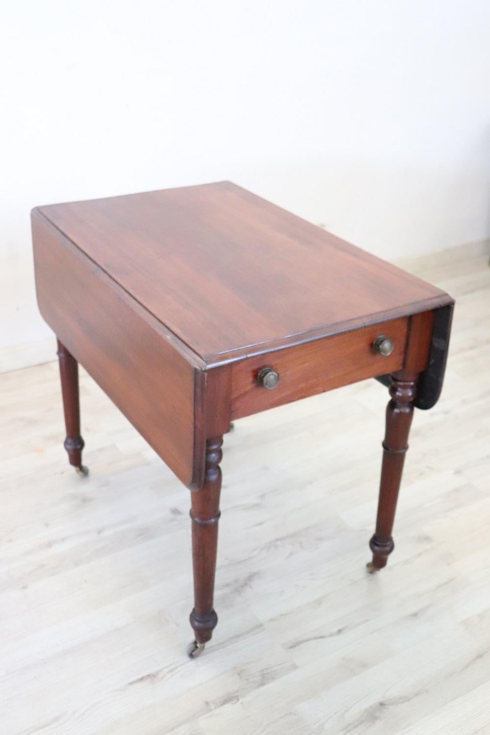 Walnut 19th Century Louis Philippe Antique Tilt-Top Table For Sale