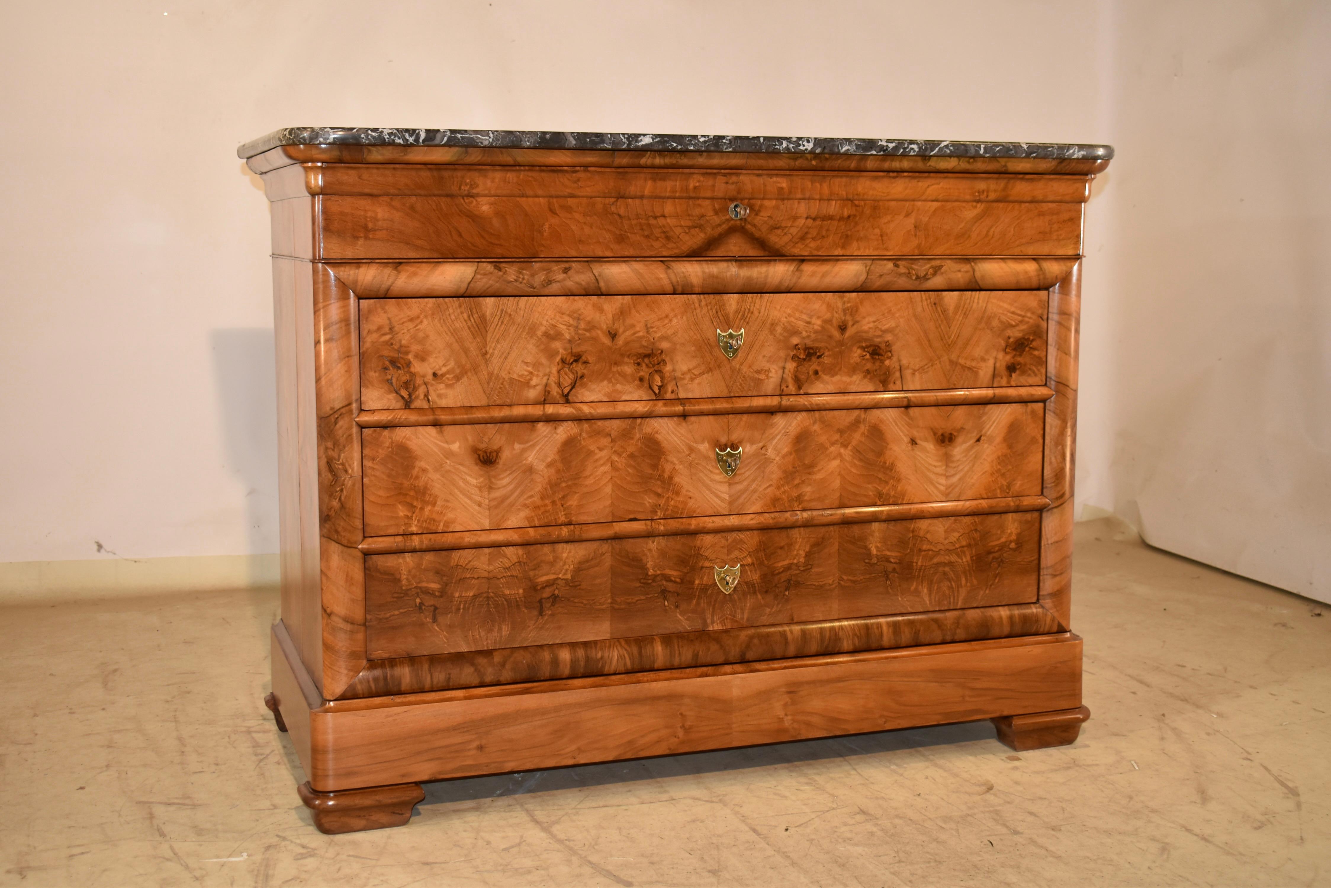 Luigi Filippo Commode in radica di noce Louis Philippe del XIX secolo in vendita