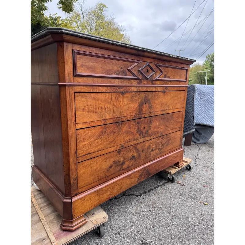 Français Commode Louis Philippe du 19ème siècle en vente