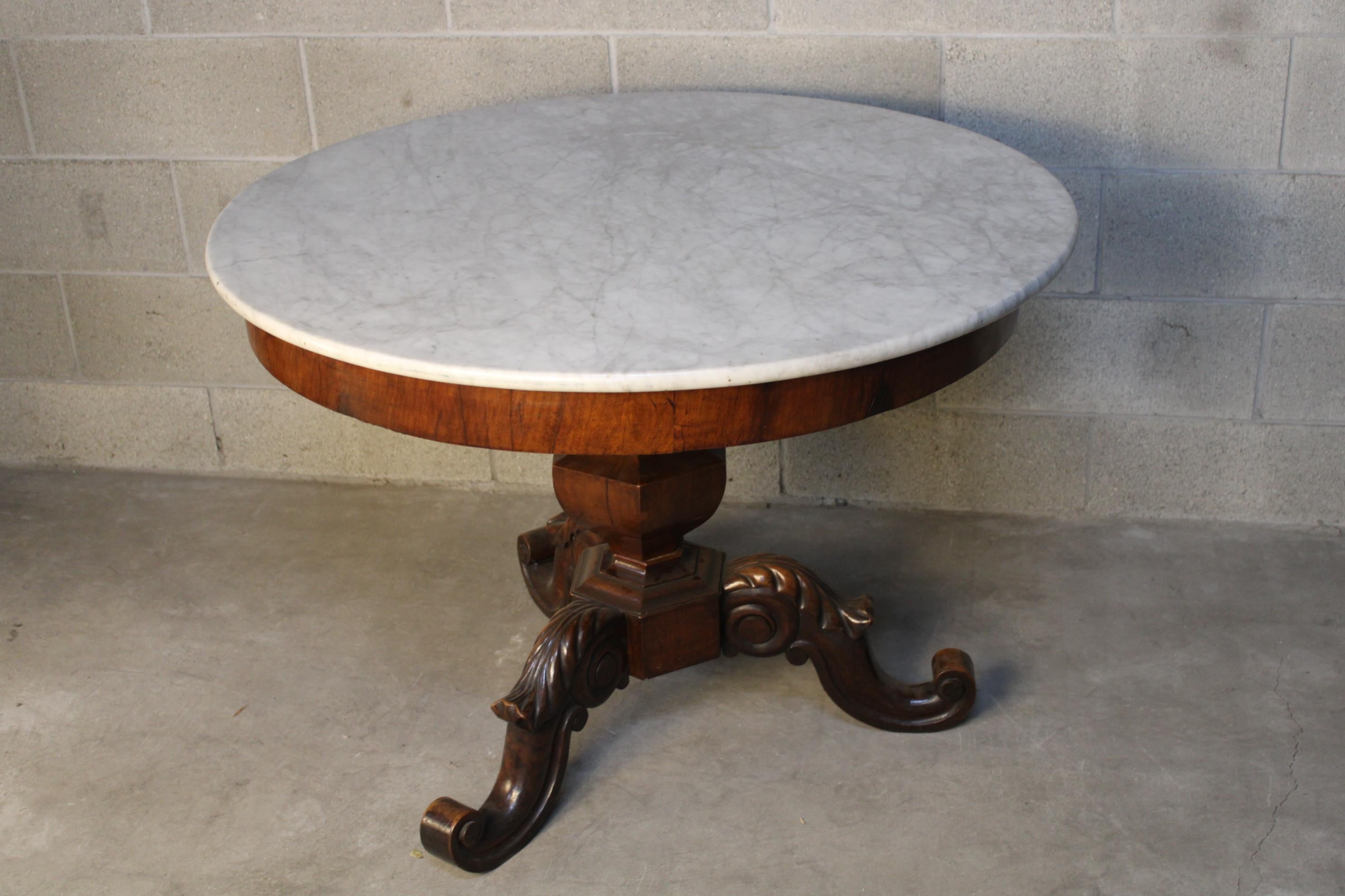 Charles X 19th Century Round Dining Table with white marble top, Italian Carrara marble For Sale
