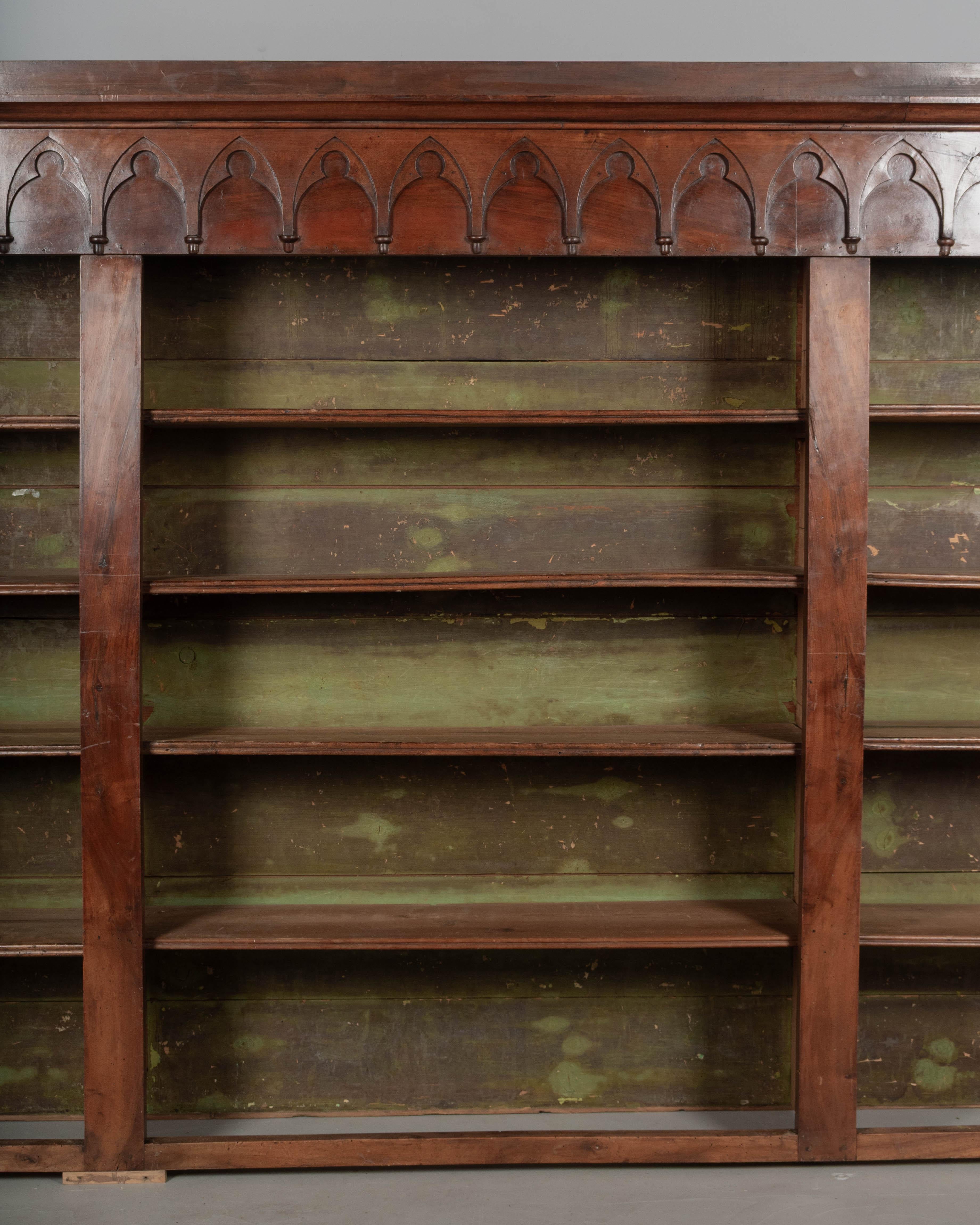 Vitrine ou bibliothèque Louis Philippe du 19ème siècle en vente 5