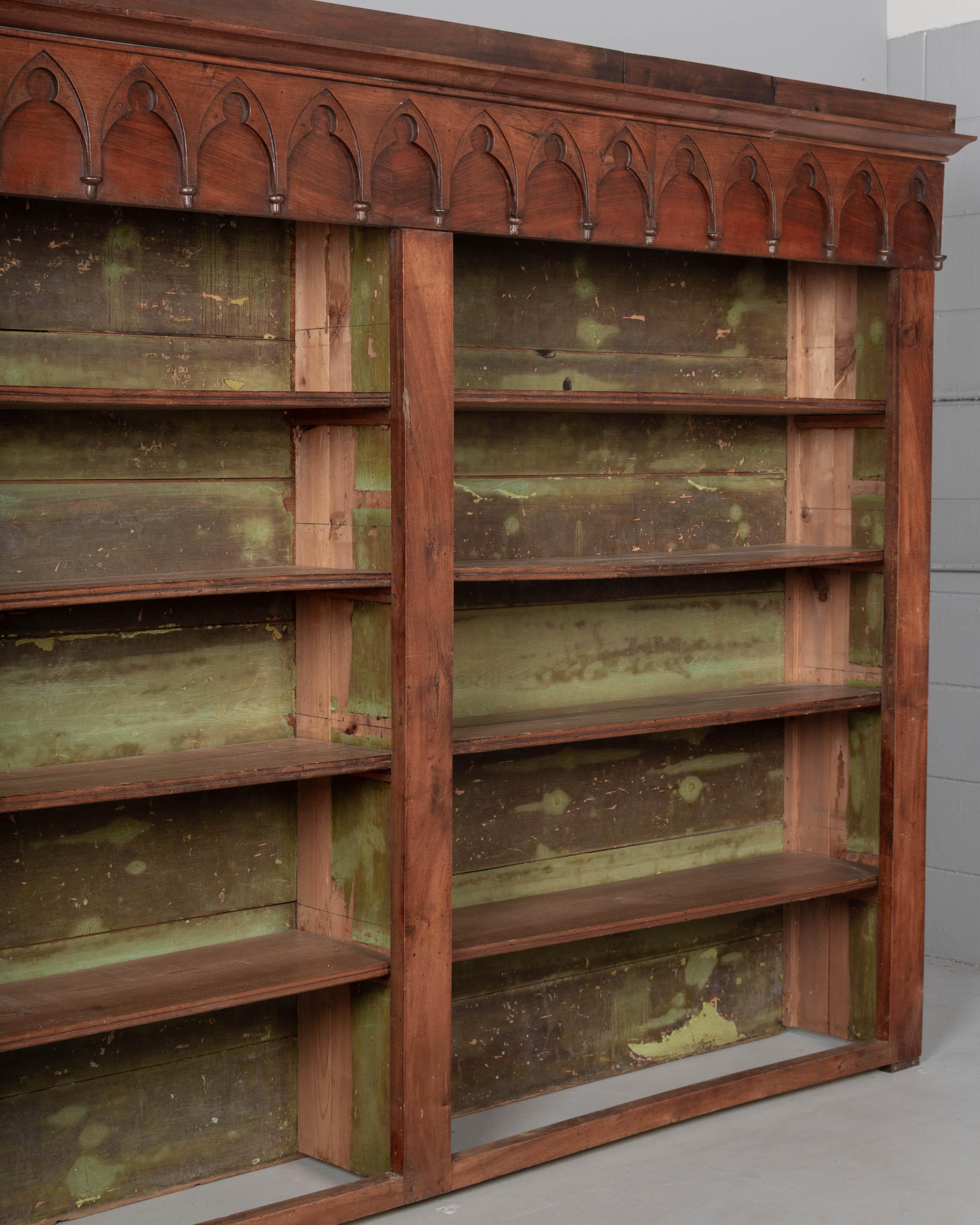 Vitrine ou bibliothèque Louis Philippe du 19ème siècle en vente 6