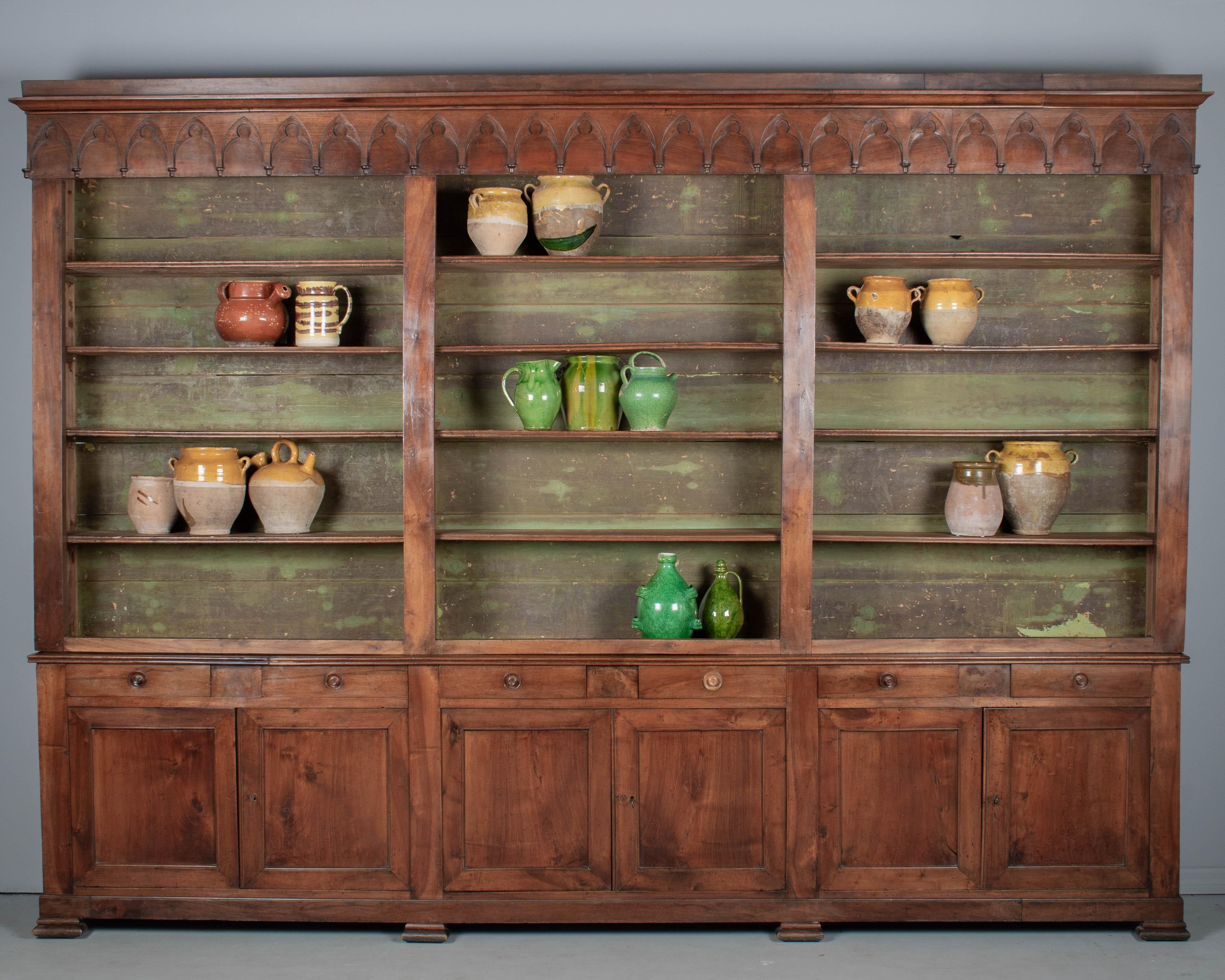 Louis-Philippe Vitrine ou bibliothèque Louis Philippe du 19ème siècle en vente