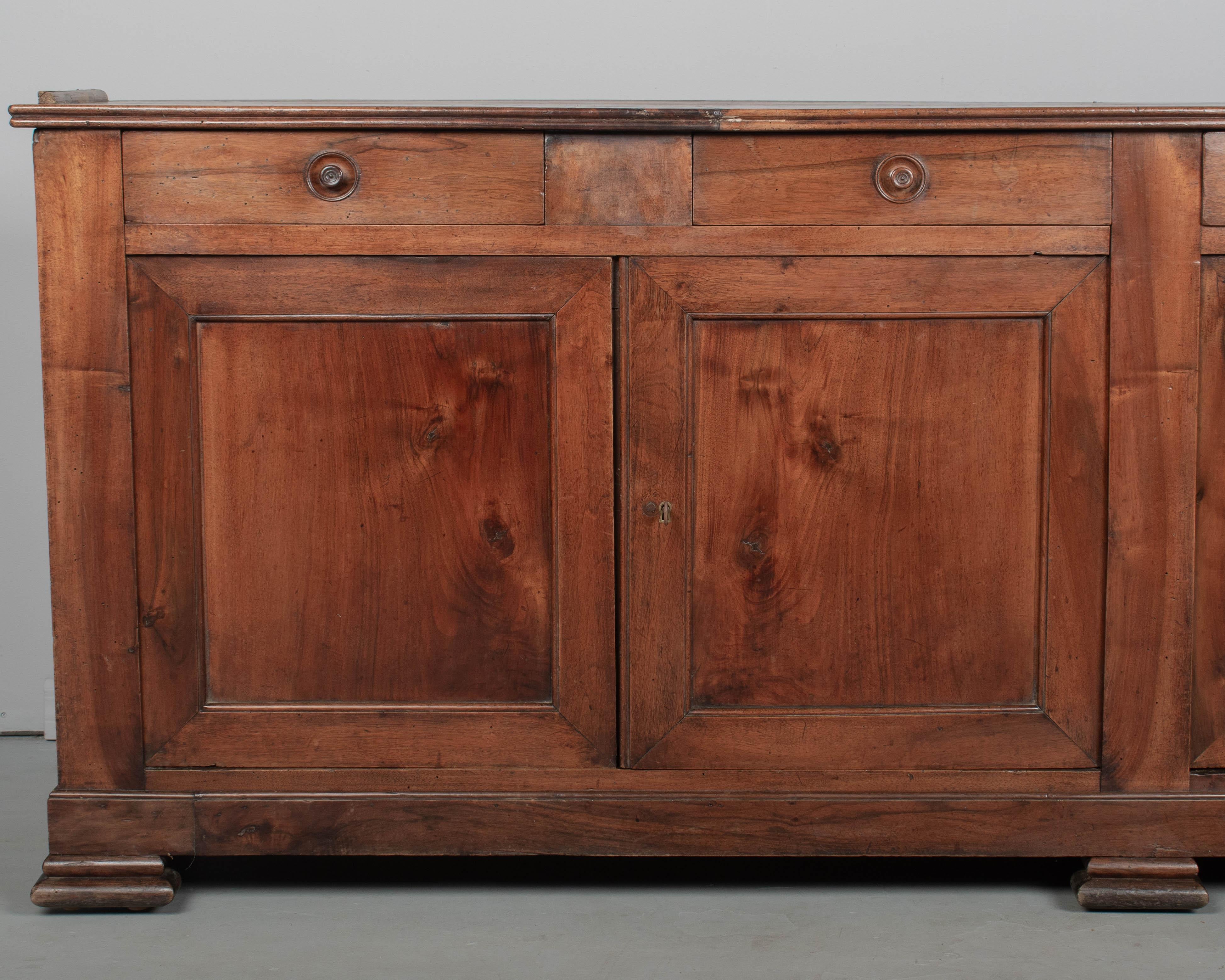 XIXe siècle Vitrine ou bibliothèque Louis Philippe du 19ème siècle en vente