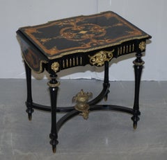 Table d'extrémité Louis Philippe du 19ème siècle en marqueterie d'ébène et bronze incrusté