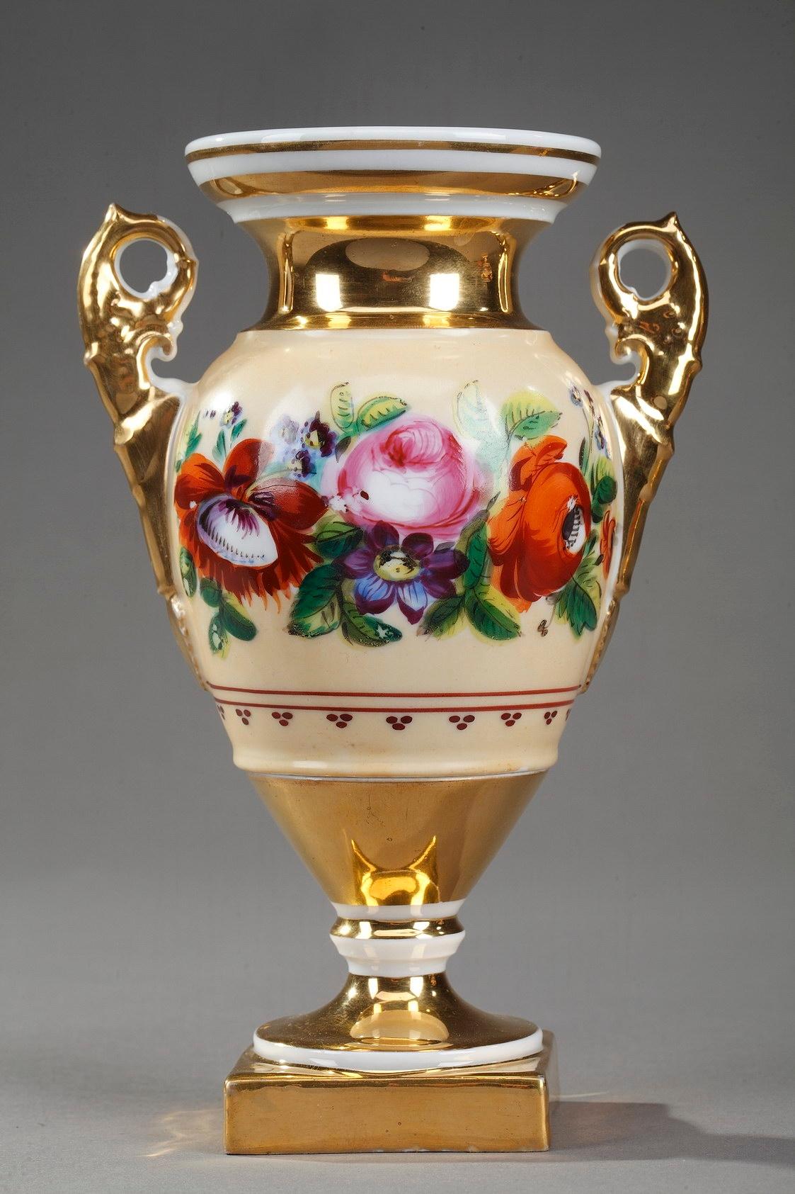 Louis Philippe 19th Century Louis-Philippe Etruscan Porcelain Vases with Floral Decoration