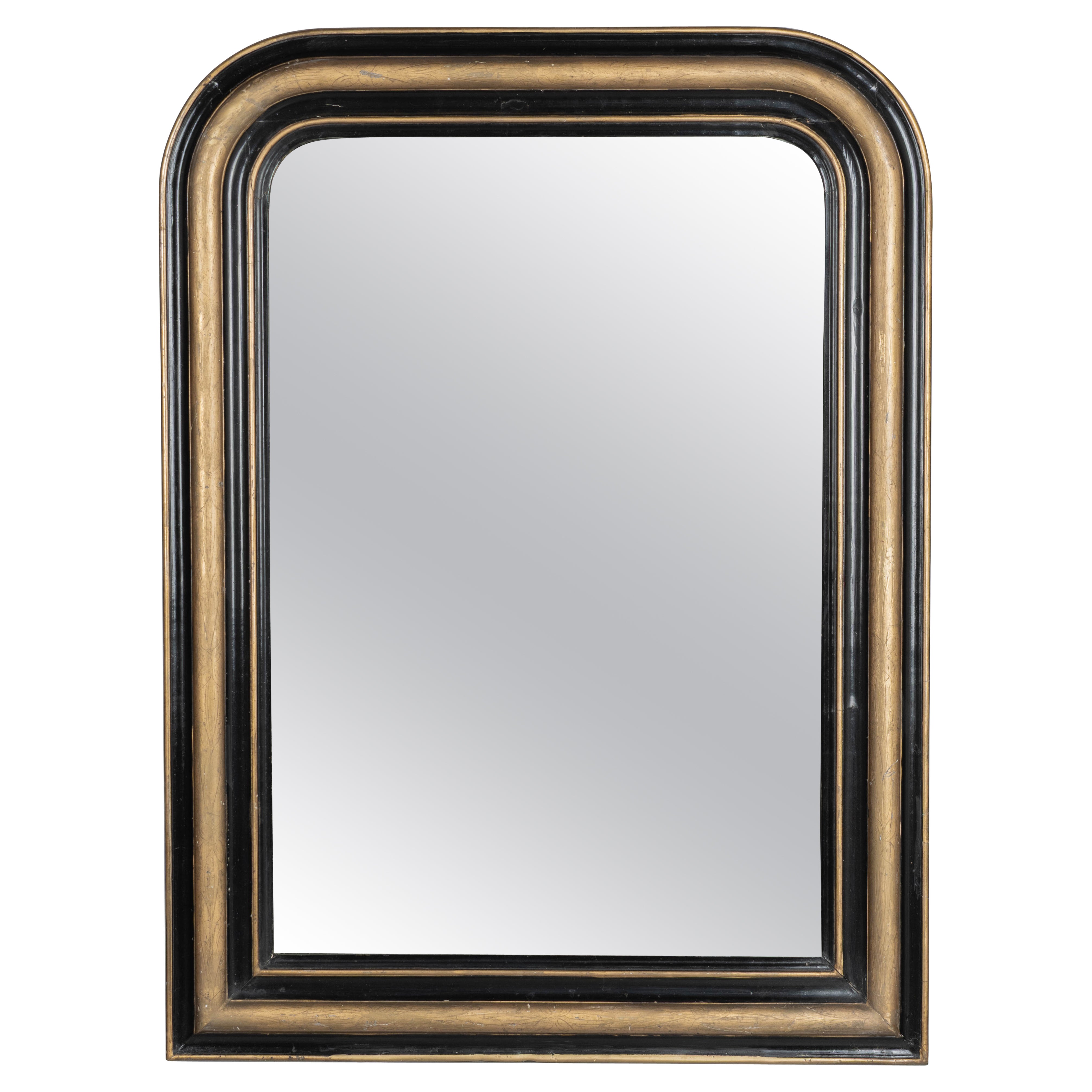 Specchio dorato francese Louis Philippe del XIX secolo 41" h. per 30,5" l.