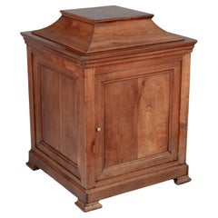 Armario francés de pedestal Louis Philippe del siglo XIX