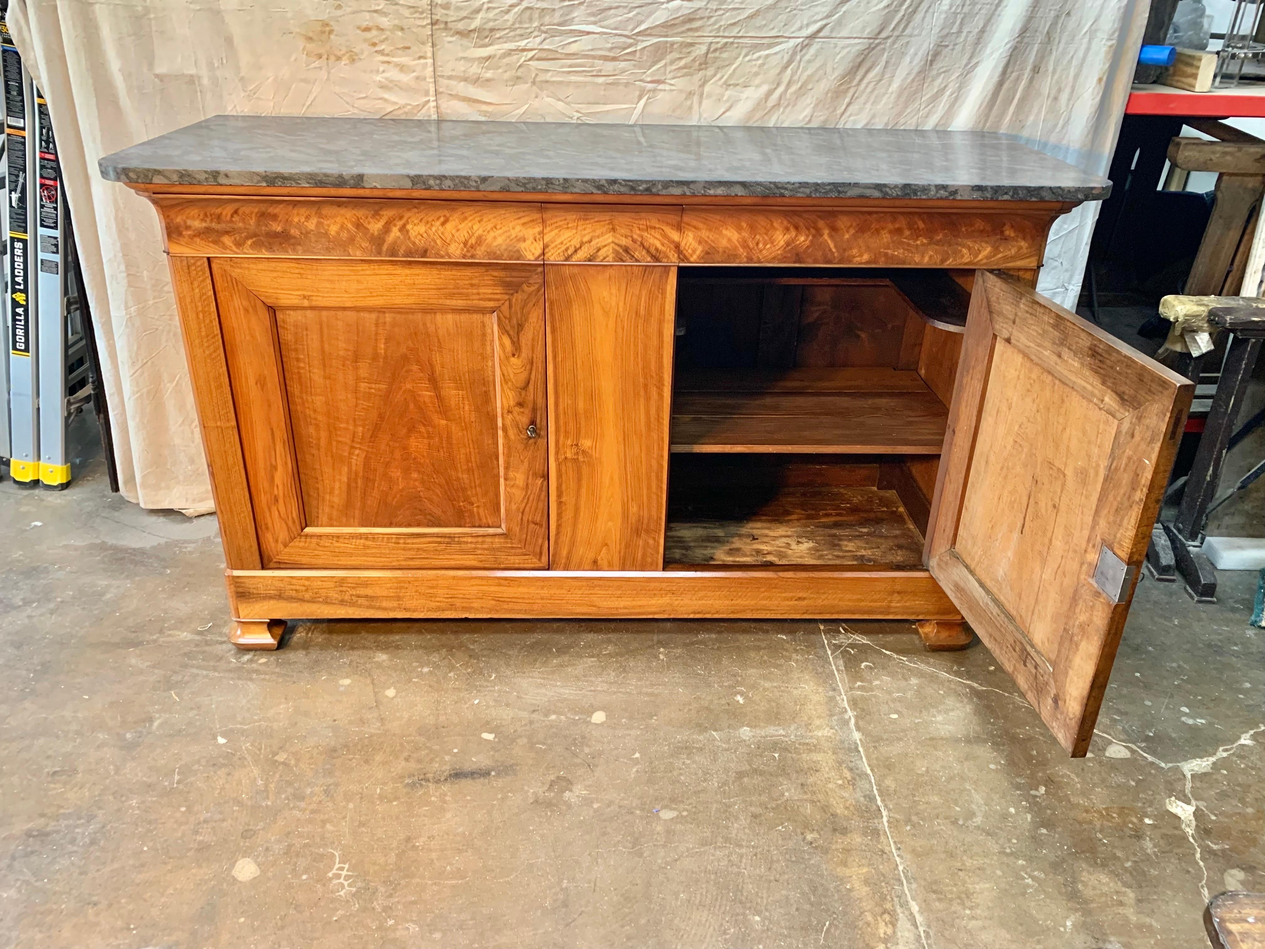 19th Century Louis Philippe French Walnut Sideboard Buffet with Marble Top For Sale 11
