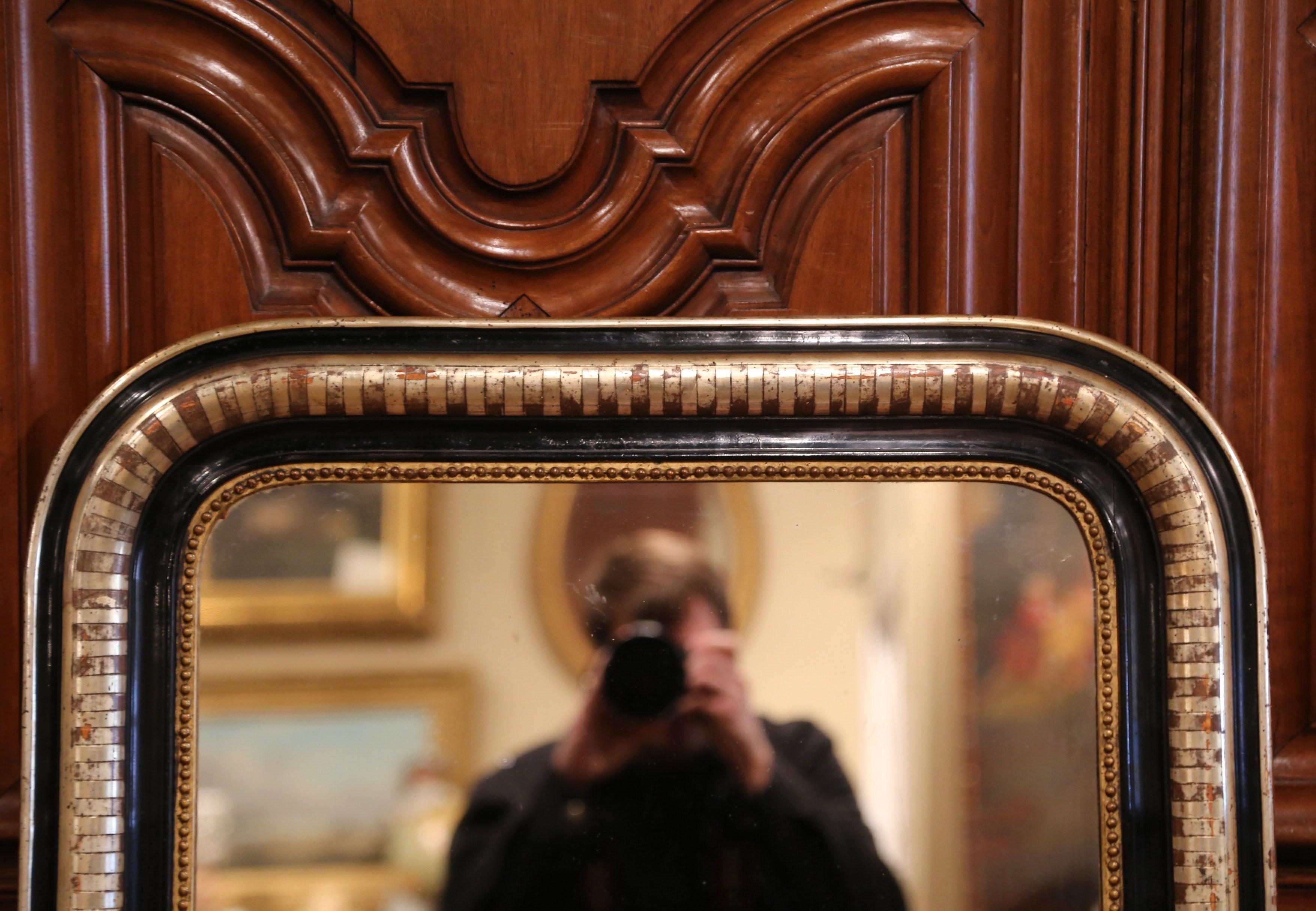 19th Century Louis Philippe Giltwood and Blackened Mirror with Engraved Decor 1