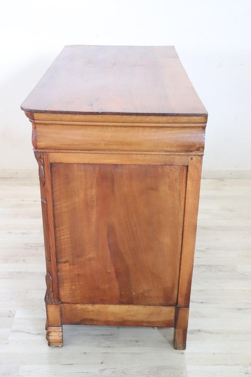 19th Century Louis Philippe Italian Antique Chest of Drawers in Solid Walnut en vente 2