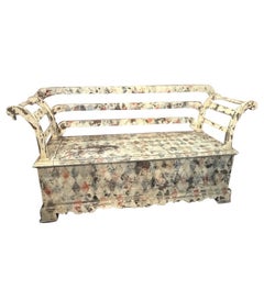 19. Jahrhundert Louis Philippe Lackierte Tanne Sizilianische Truhe mit Rückenlehne