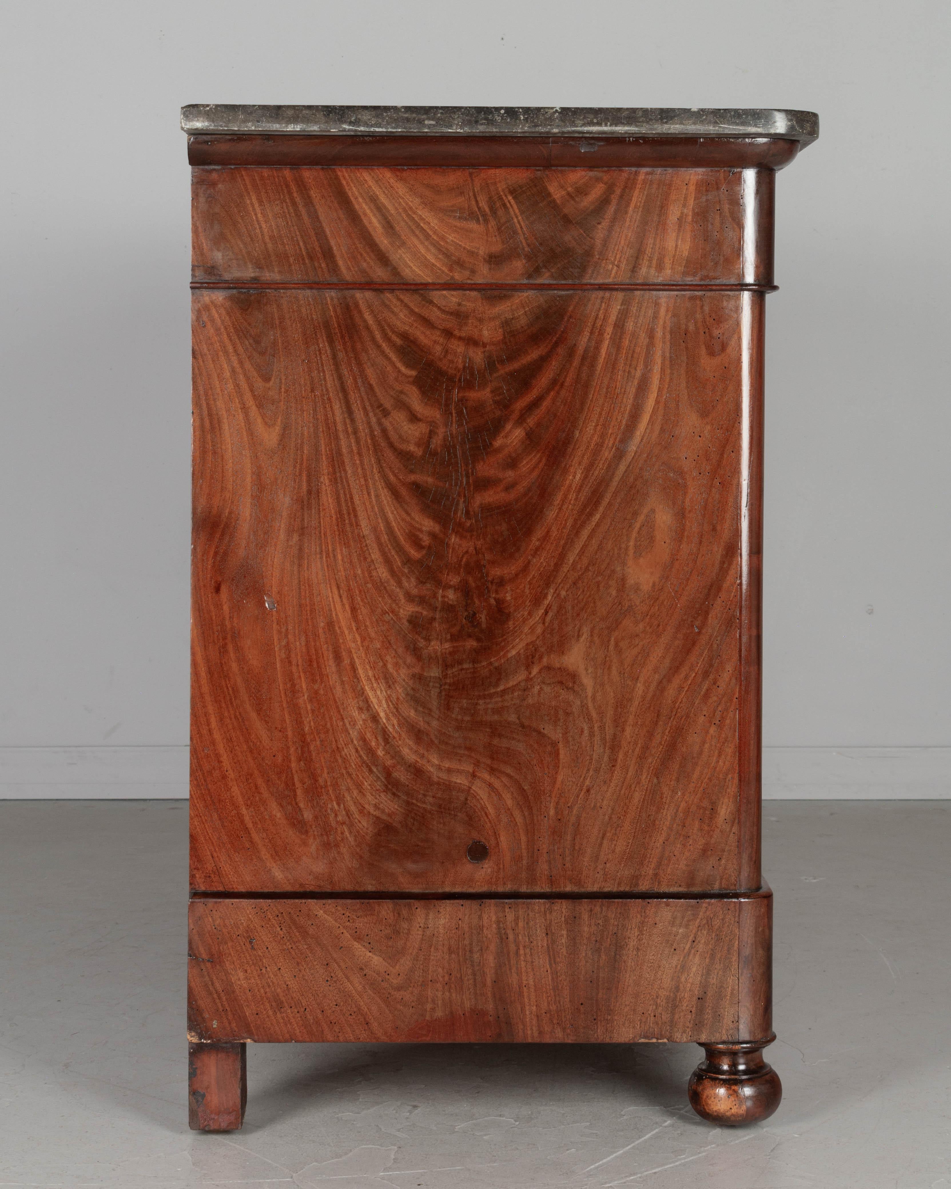 19th Century Louis Philippe Mahogany Commode For Sale 3