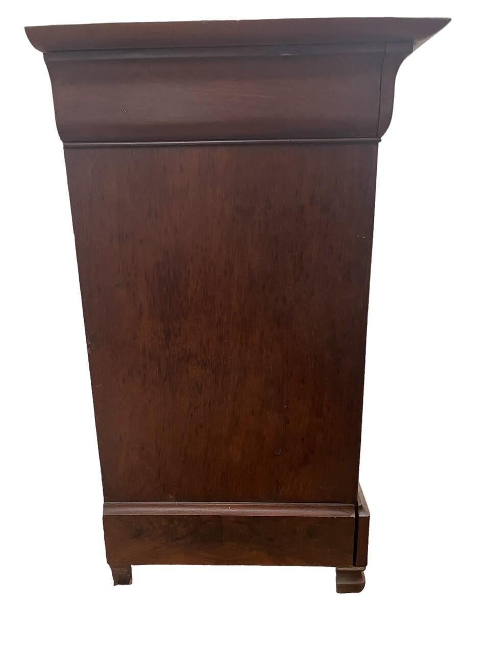 Francese Commode con piano in marmo Louis Philippe del XIX secolo in vendita