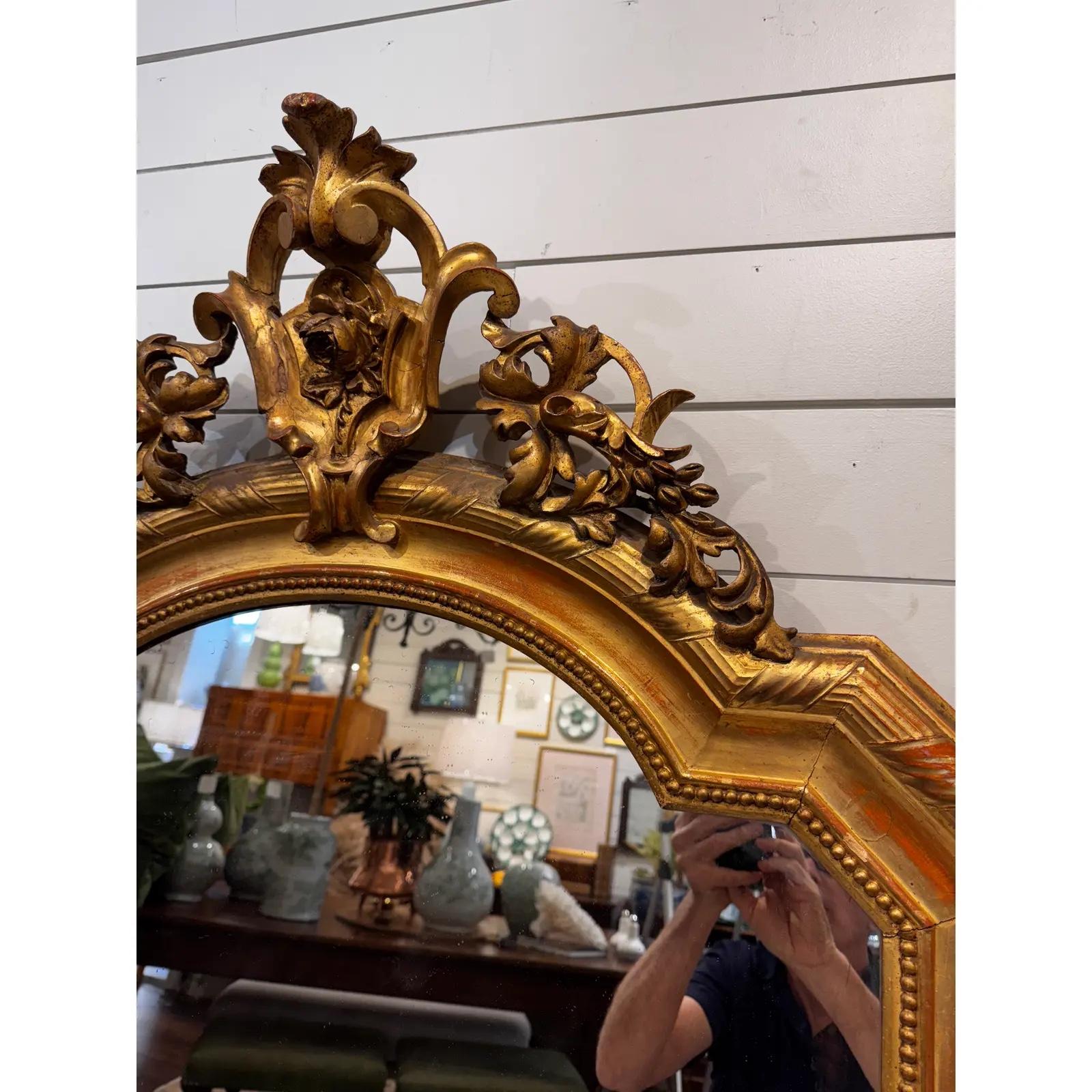 19th Century Louis Philippe Mirror With Crest In Good Condition For Sale In Nashville, TN