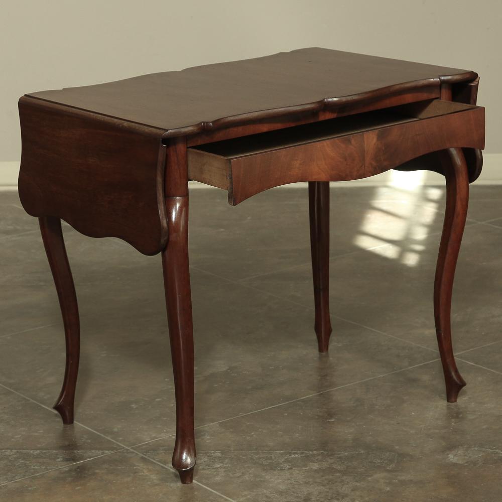 19th Century Louis Philippe Period Mahogany Drop Leaf Table In Good Condition For Sale In Dallas, TX