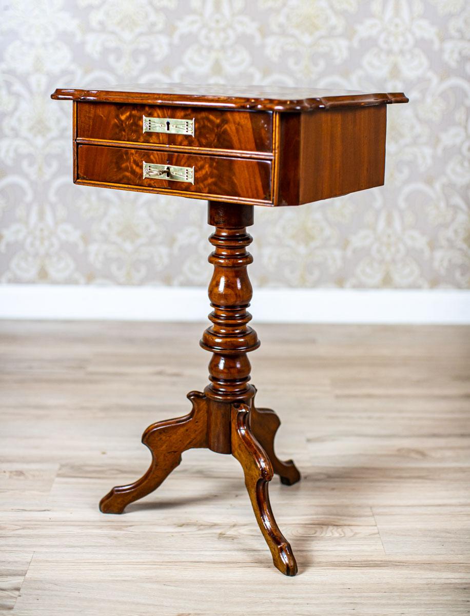 19th-Century Louis Philippe Sewing Table with Inlaid Top In Good Condition For Sale In Opole, PL