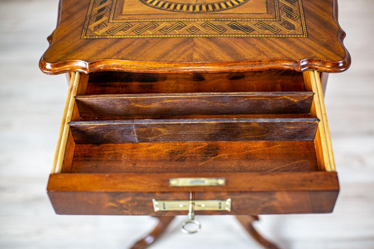 19th-Century Louis Philippe Sewing Table with Inlaid Top For Sale 3