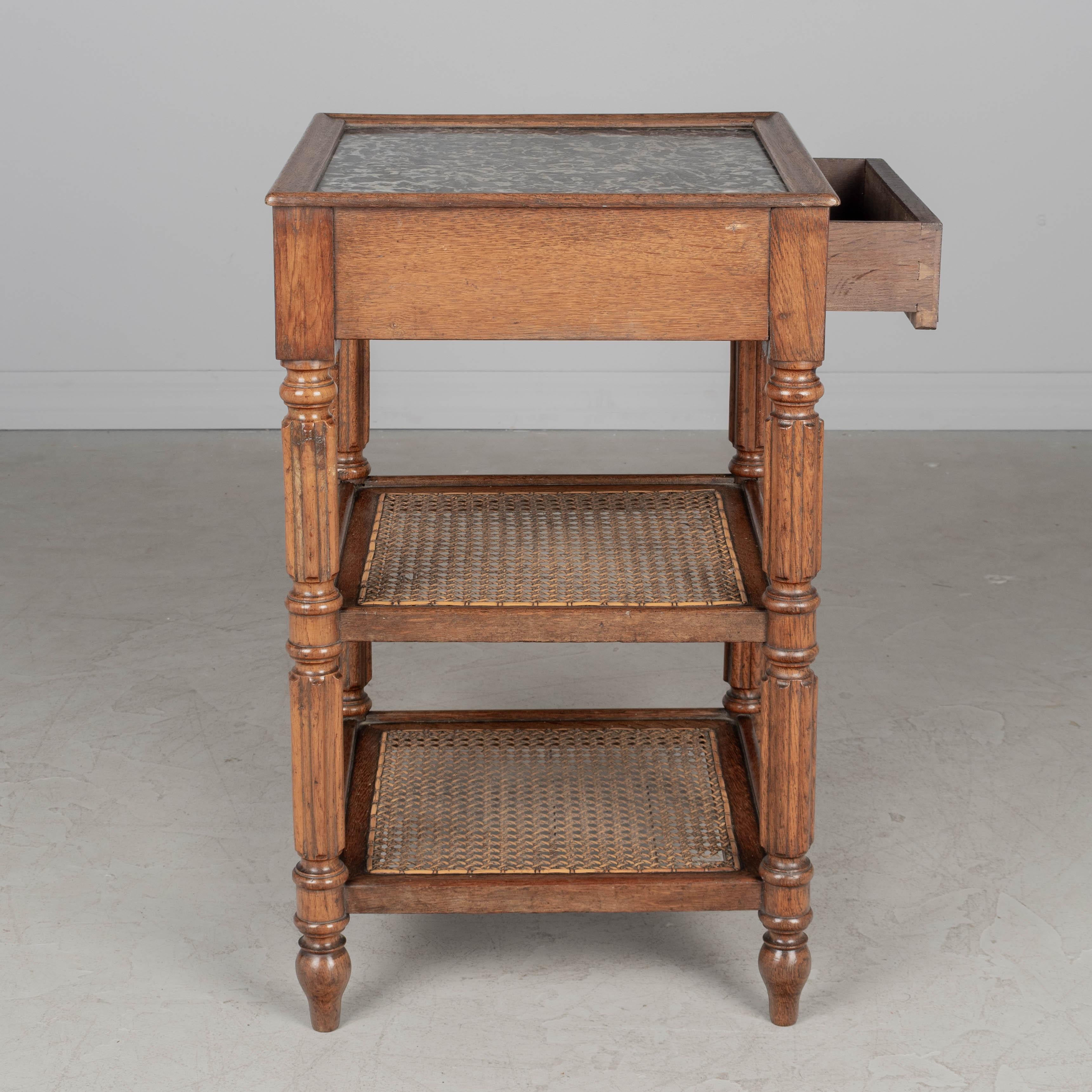 XIXe siècle Table d'appoint Louis Philippe du 19e siècle en vente
