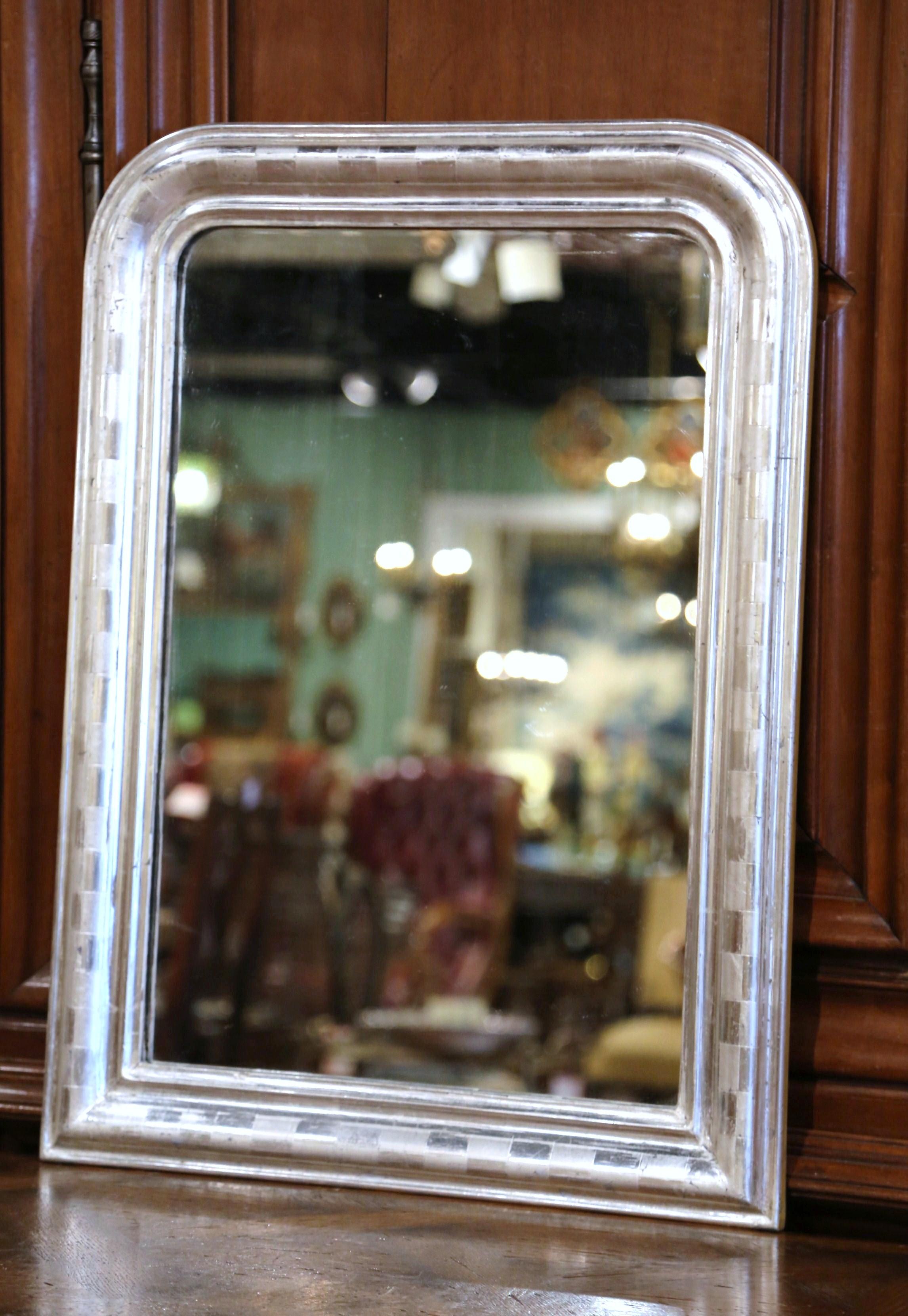 French 19th Century Louis Philippe Silver Leaf Mirror with Engraved Stripe Decor