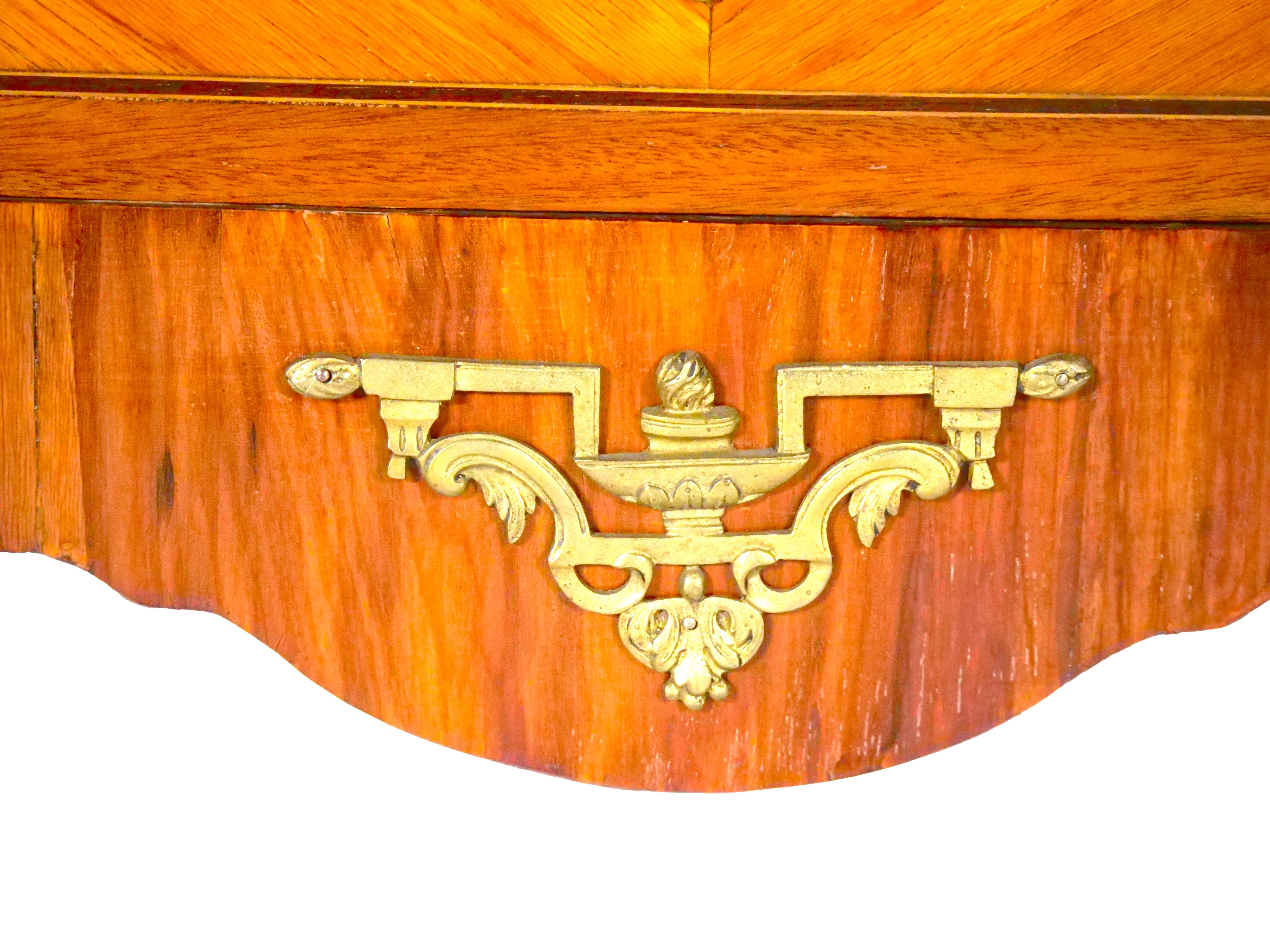 Arcón secreter estilo Louis Philippe del siglo XIX en venta 3