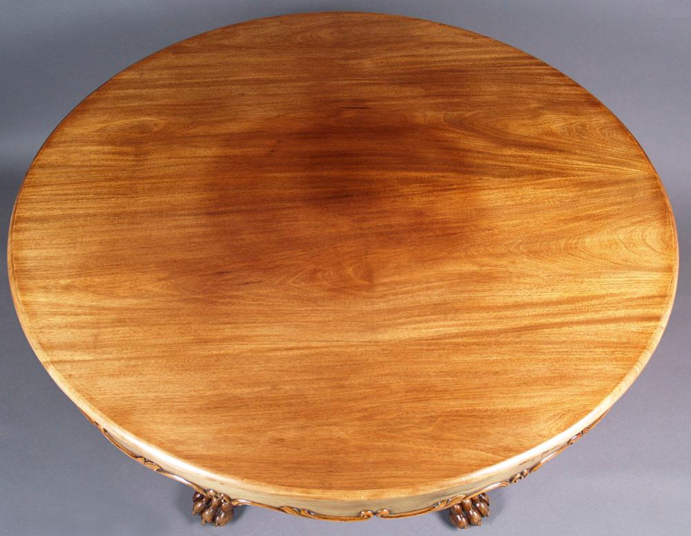 French 19th Century Louis Philippe Style Round Table on Lion's Paws For Sale
