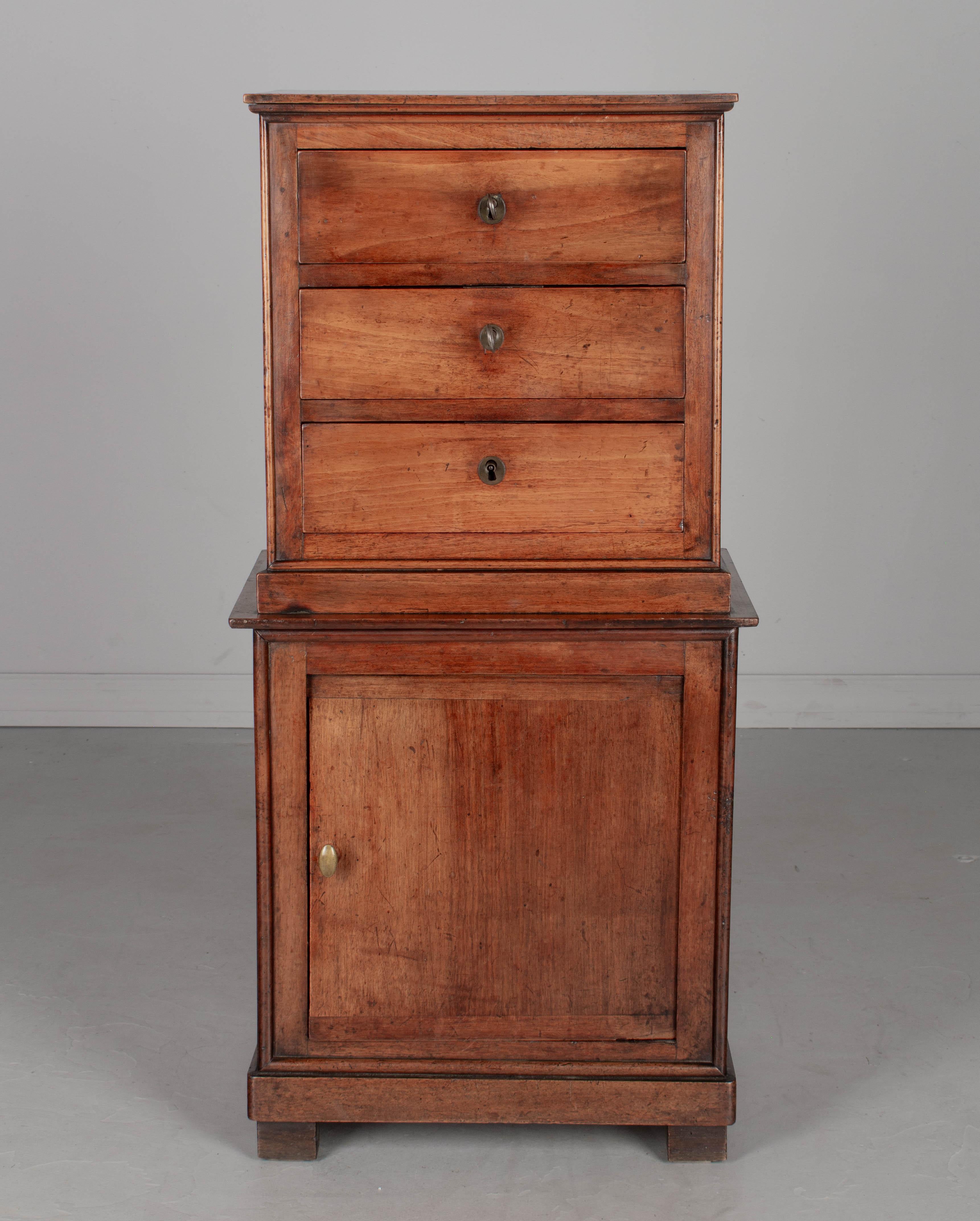 19th Century Louis Philippe Walnut Cabinet In Good Condition For Sale In Winter Park, FL