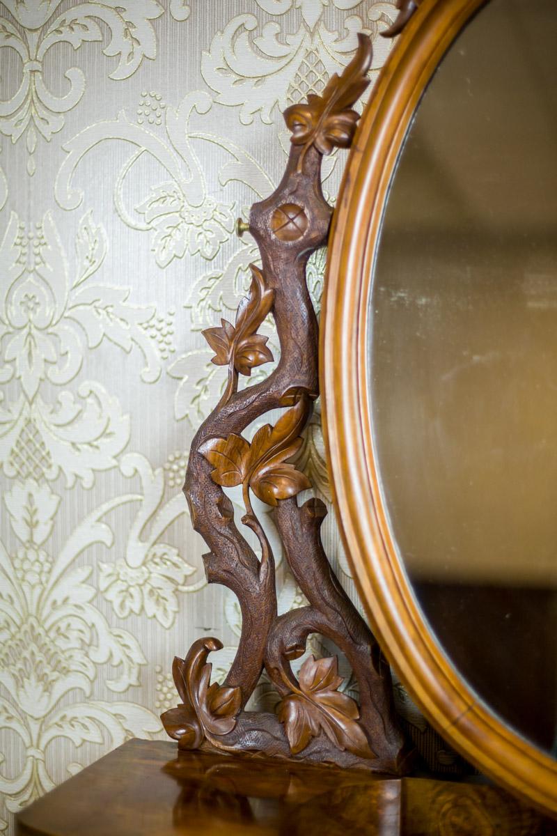 Table de toilette Louis Philippe du 19ème siècle en noyer Bon état - En vente à Opole, PL