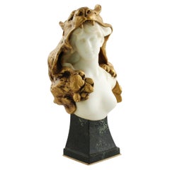 Buste d'Omphale Louis-Robert Carrier-Belleuse en marbre et bronze du XIXe siècle