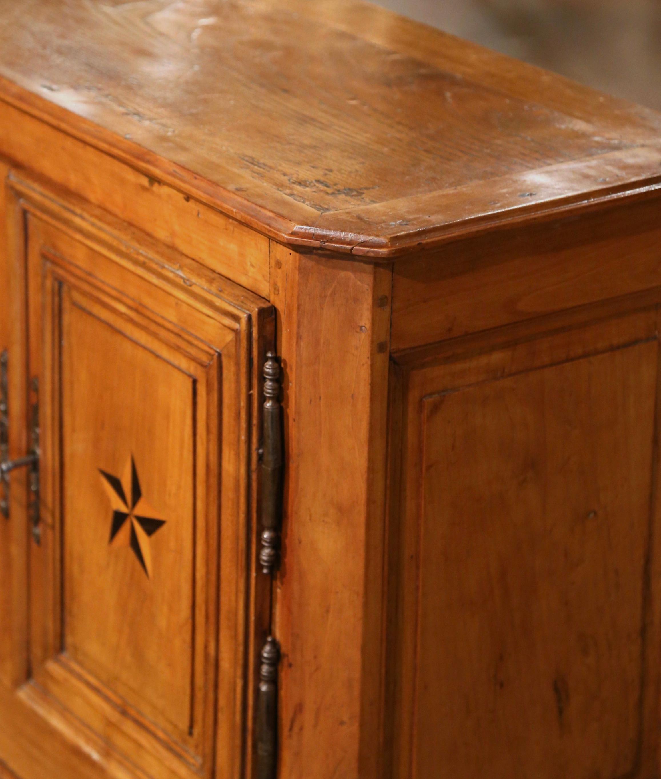 19th Century Louis XIII Carved Cherry and Oak Buffet Cabinet with Inlaid Motifs In Excellent Condition In Dallas, TX