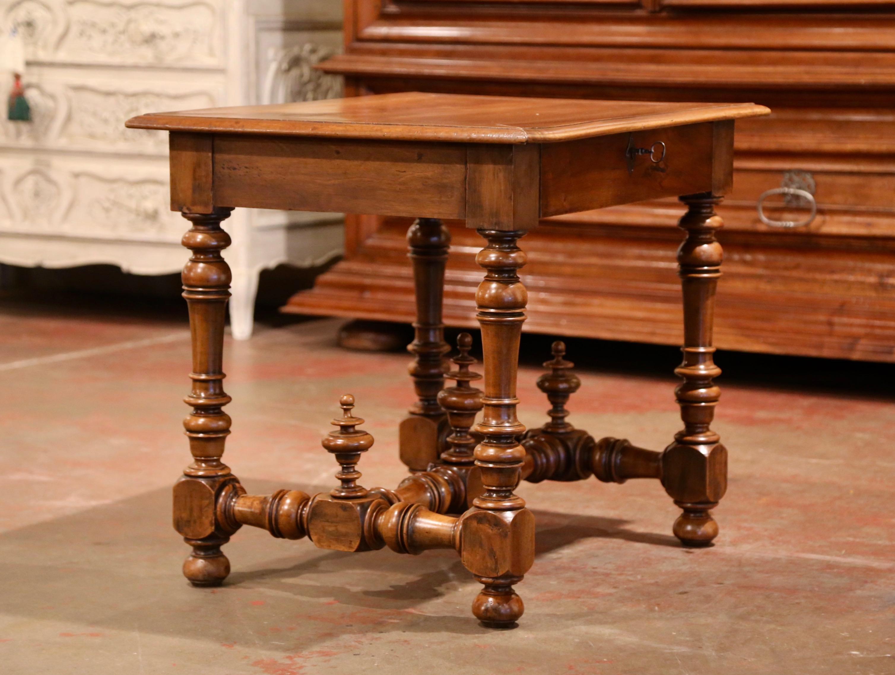 19th Century Louis XIII Carved Walnut and Pear Table with Decorative Finials 4