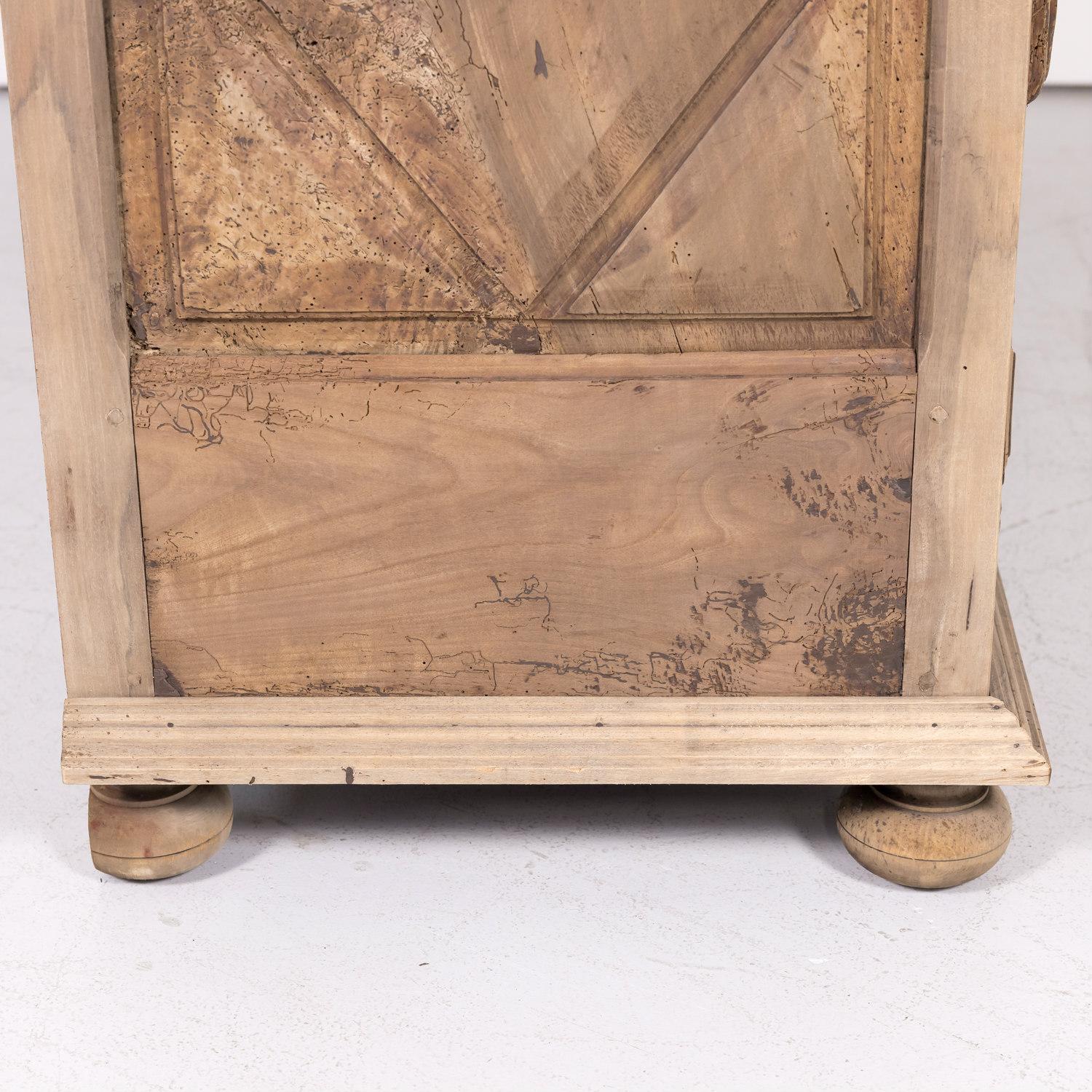 19th Century Louis XIII Style Bleached Walnut Buffet d'Appui 10