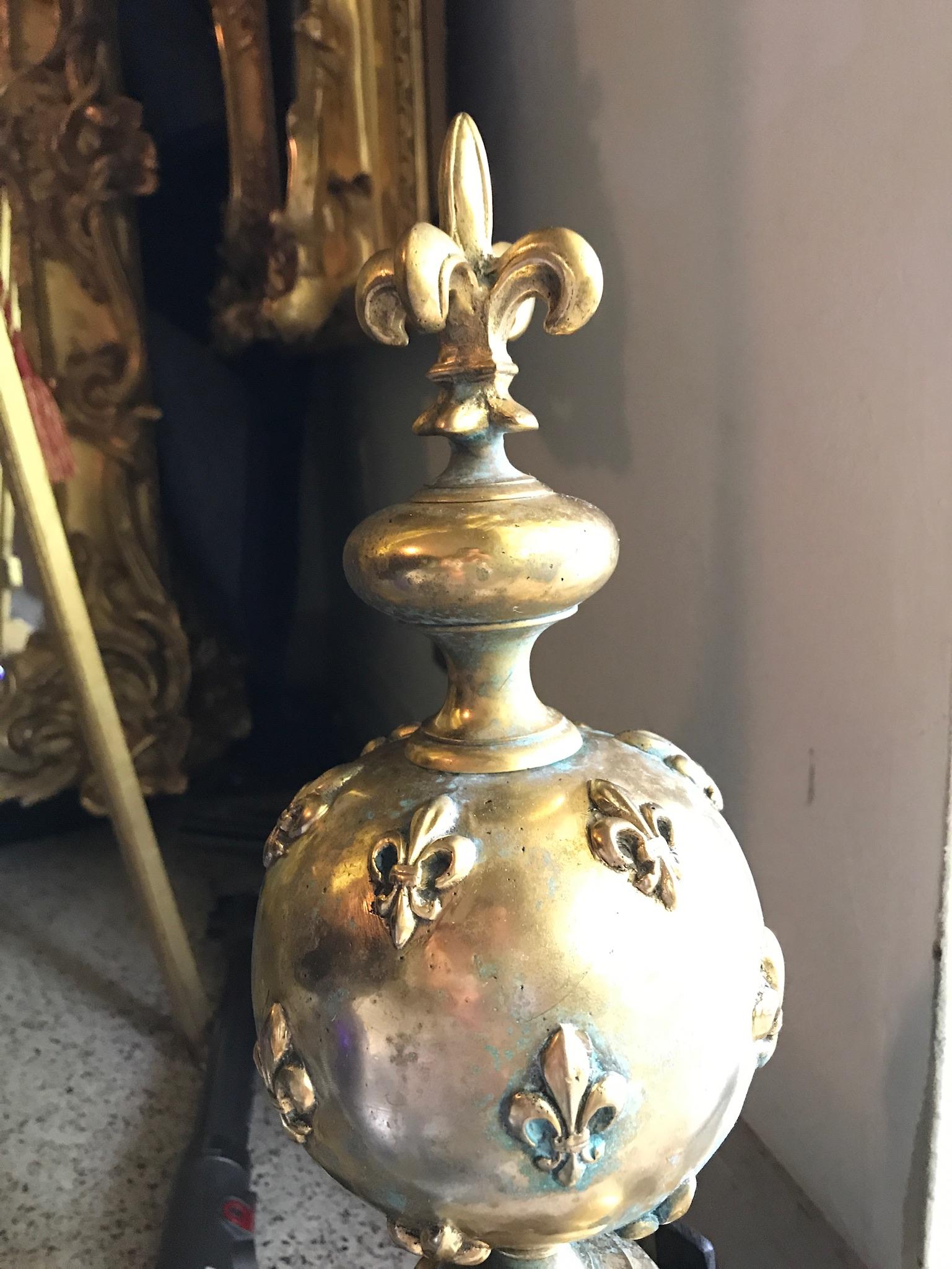 19th Century Louis XIV Andirons of Gilt Bronze, Large with Fleur de Lys France In Good Condition For Sale In Fort Lauderdale, FL