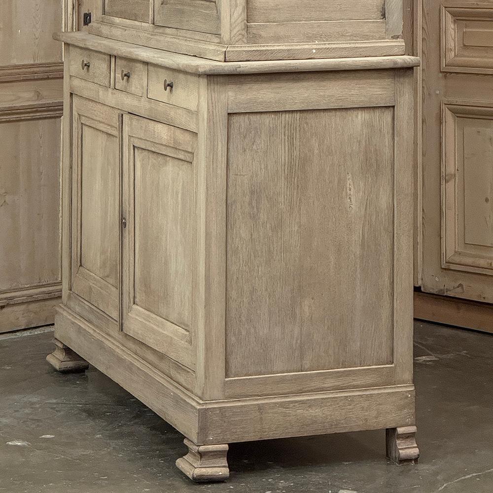 Buffet Louis XIV du 19ème siècle en Oak Oak décapé en vente 6