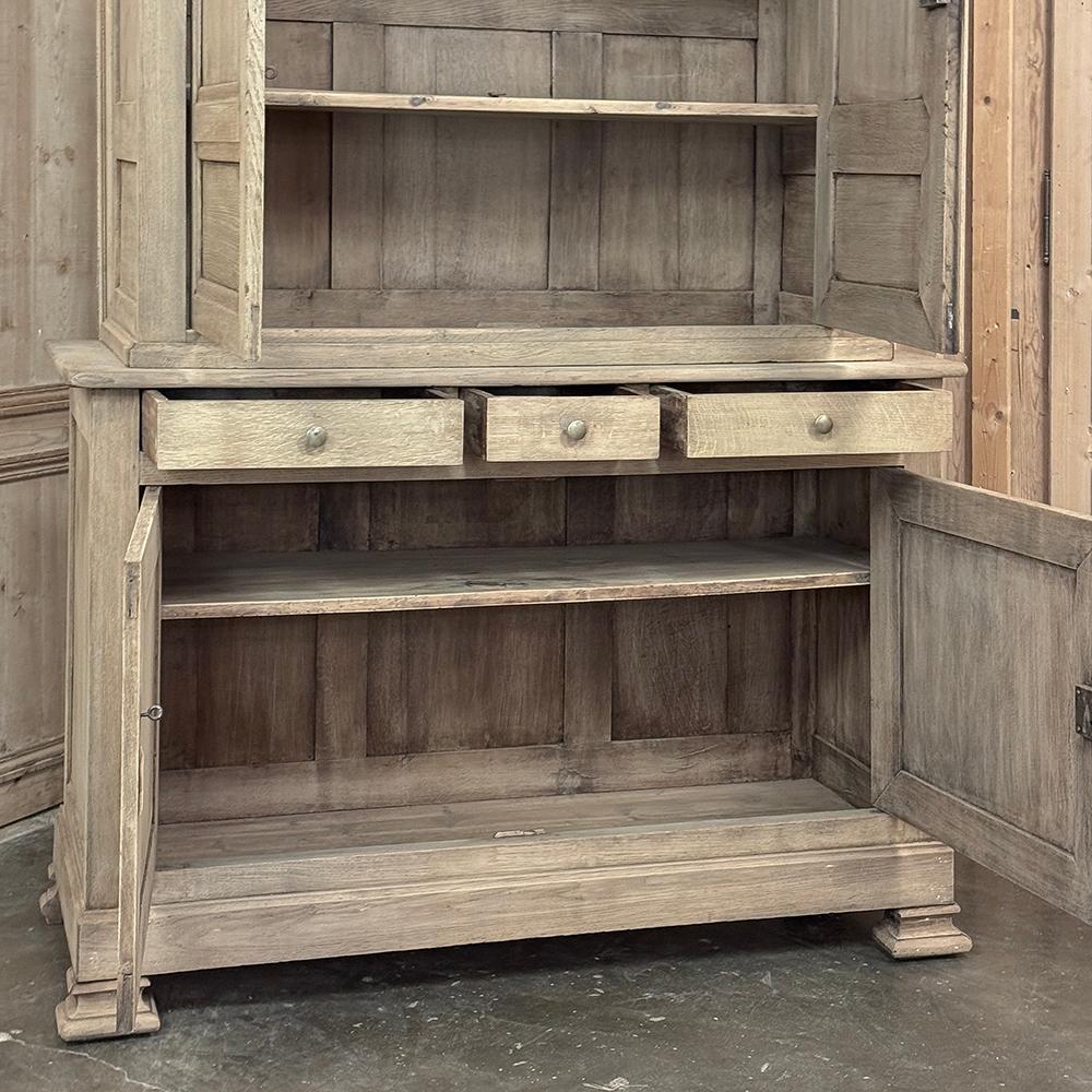 Buffet Louis XIV du 19ème siècle en Oak Oak décapé en vente 10