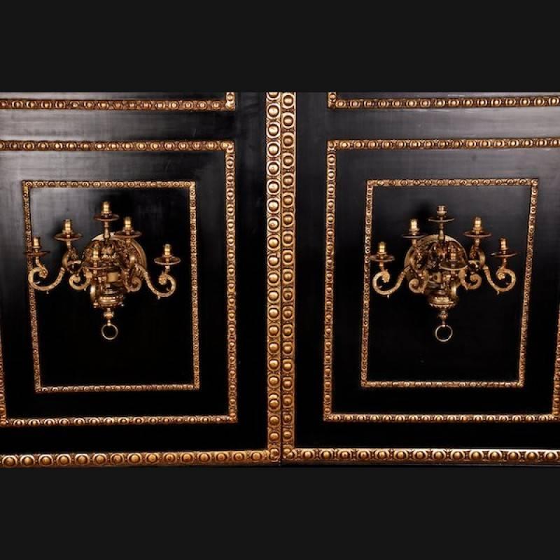Magnificent bronze wall applications in Louis XIV style, circa 1870.
Manufacturer stamp: Augsburger.

(F-32).