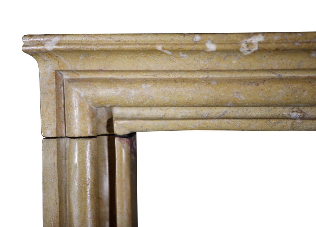 A small and nice French fireplace surround made out of Corton hard limestone, from Vougeot, A small village in Burgundy, France. Perfect for a cosy timeless chique interior.
Measures:
113 cm EW 44,49
