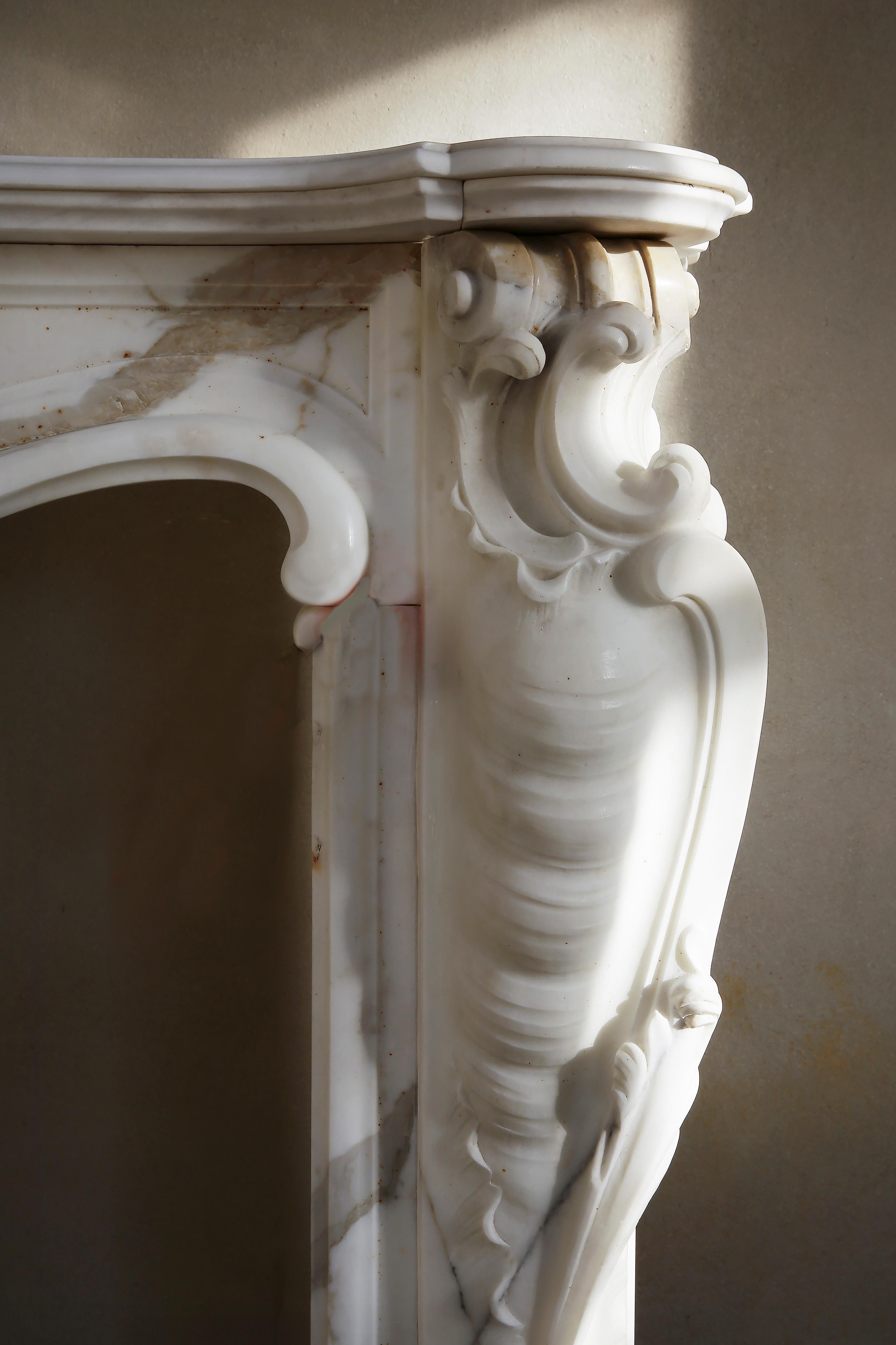 19th Century, Louis XV Antique Statuario Marble Fireplace For Sale 1