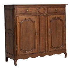 Buffet Louis XV du XIXe siècle en chêne vieilli foncé, style rustique français