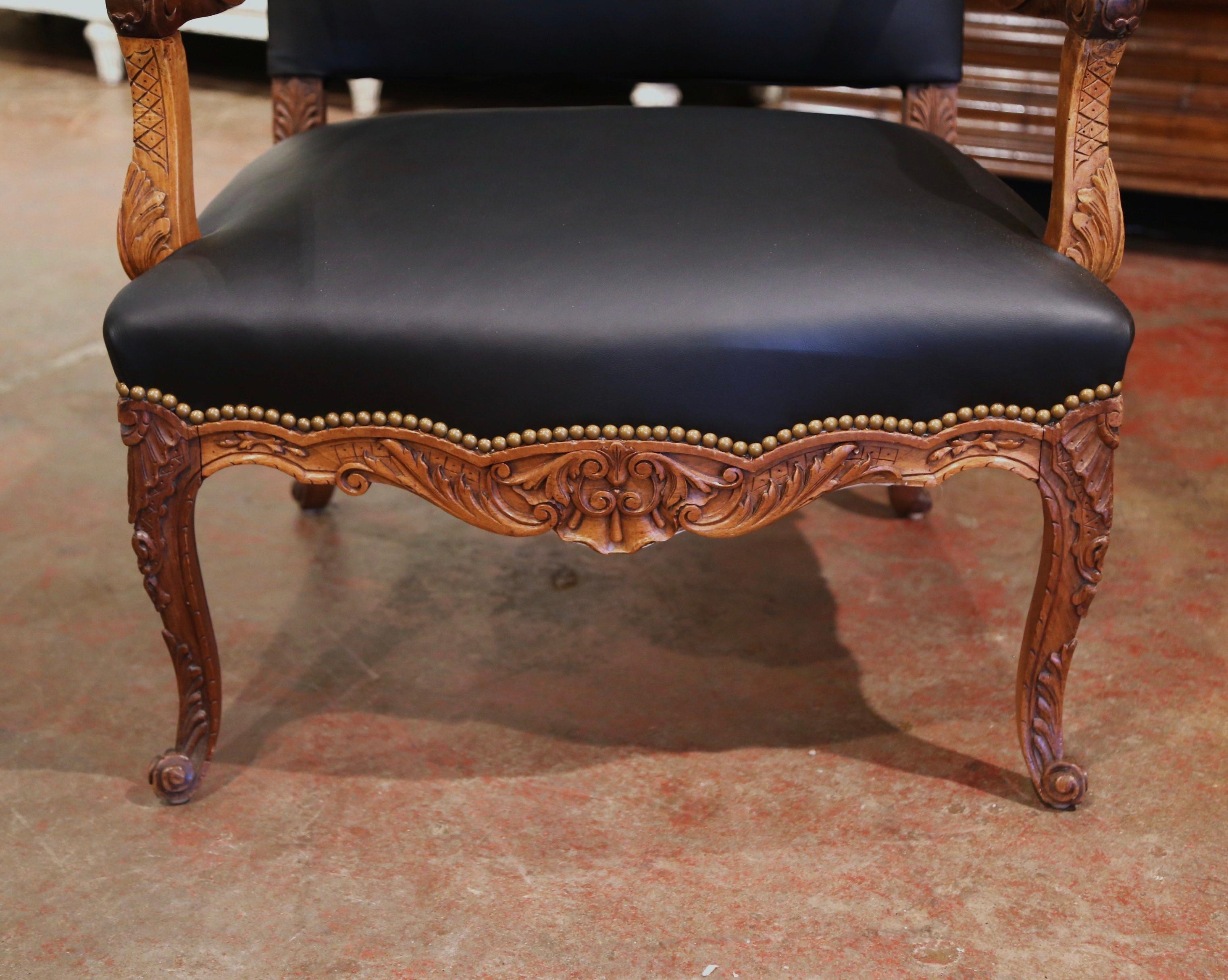 Hand-Carved 19th Century Louis XV Carved Walnut and Black Leather Armchair from Provence For Sale