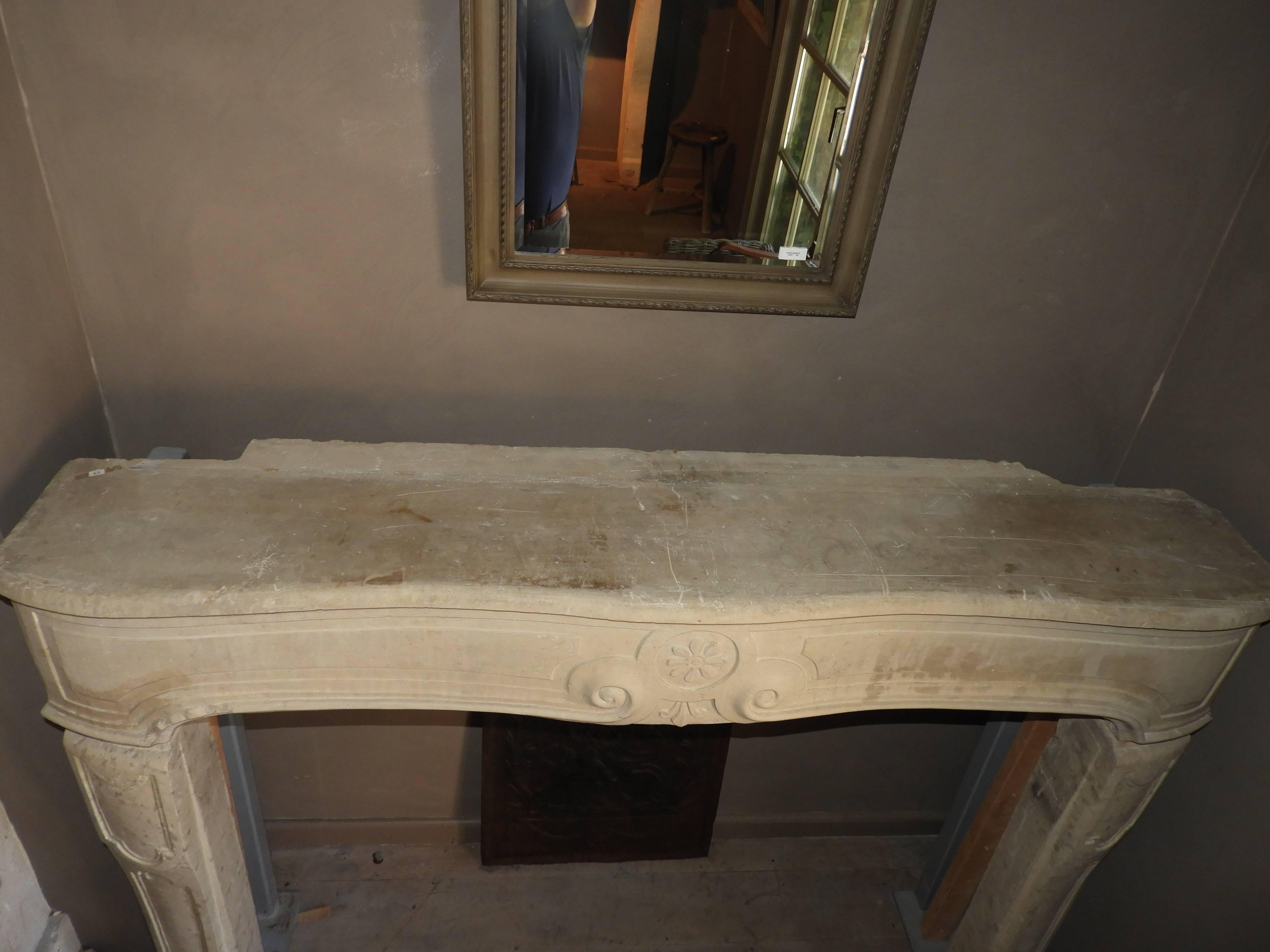 19th Century Louis XV Fireplace in French Limestone For Sale 2