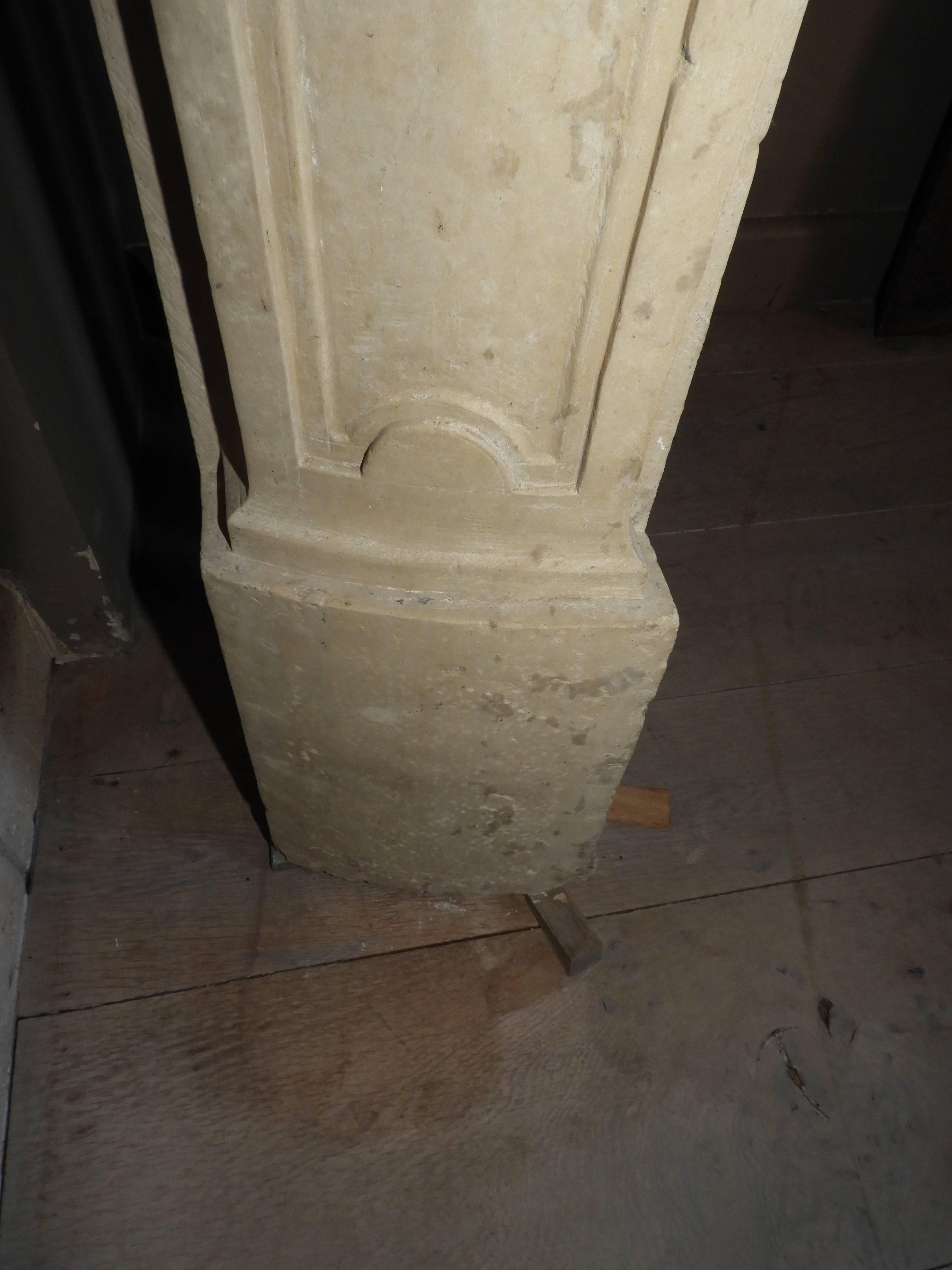 19th Century Louis XV Fireplace in French Limestone For Sale 4