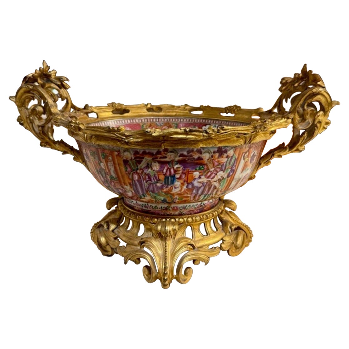 19th Century Louis XV Gilt Bronze and Rose Medallion Centerpiece For Sale
