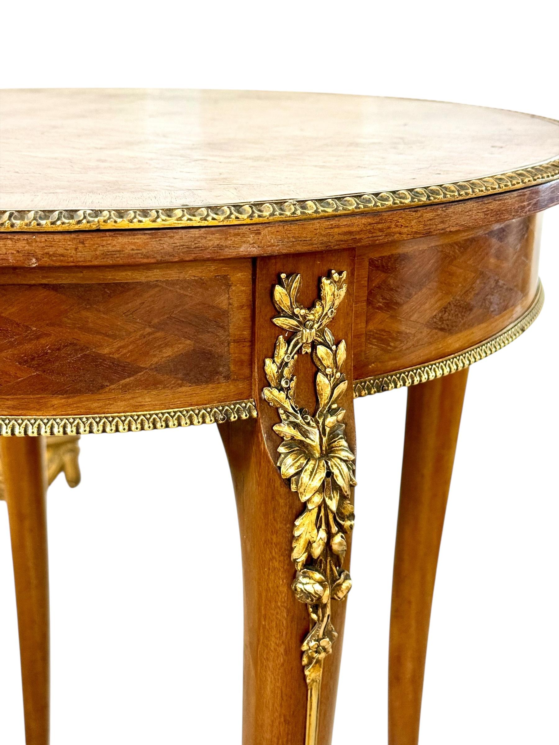 19th Century Louis XV Guéridon Table with Marquetry and Gilt Bronze For Sale 8