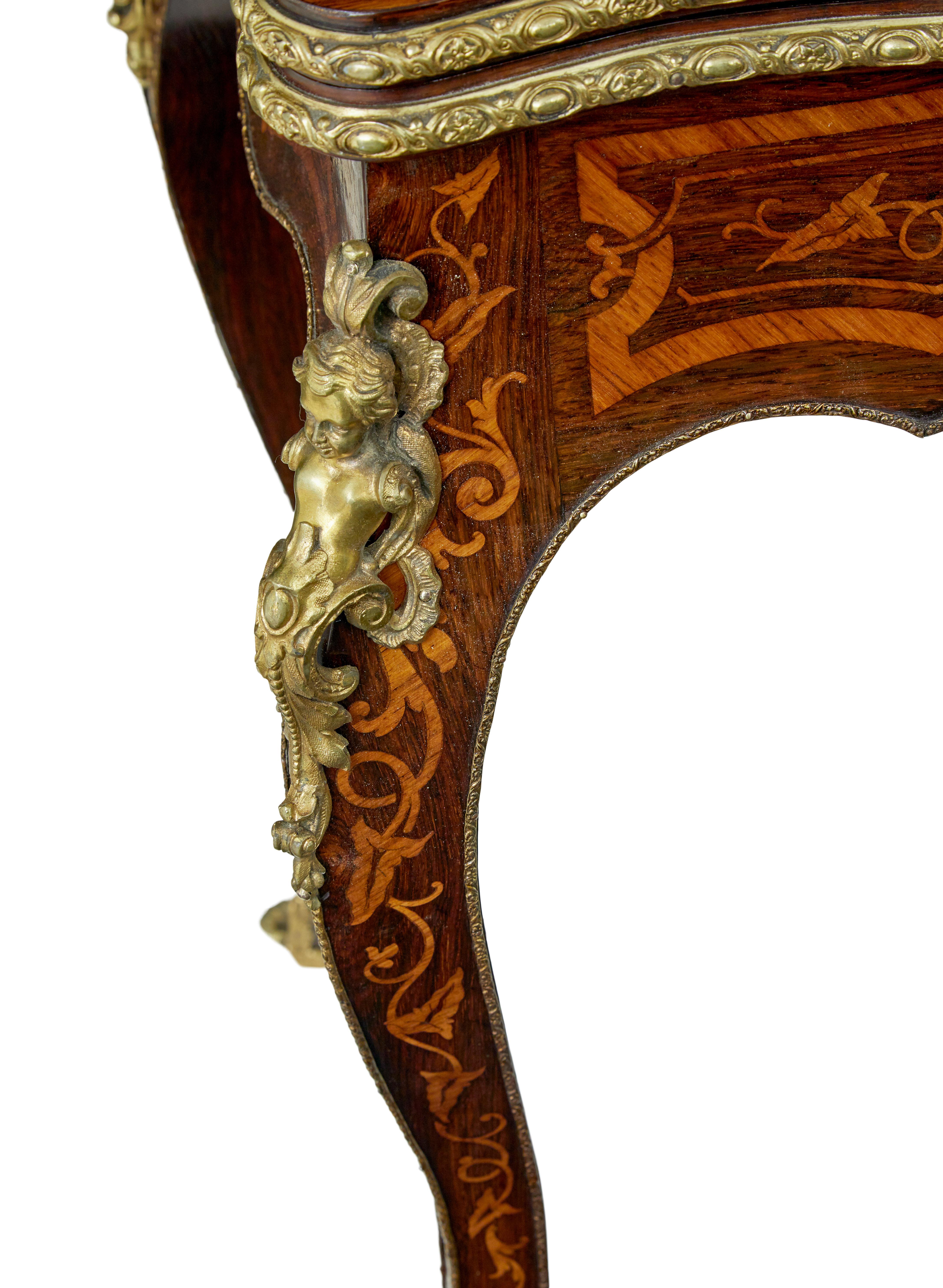 Table à cartes en marqueterie d'influence Louis XV du 19e siècle en vente 6