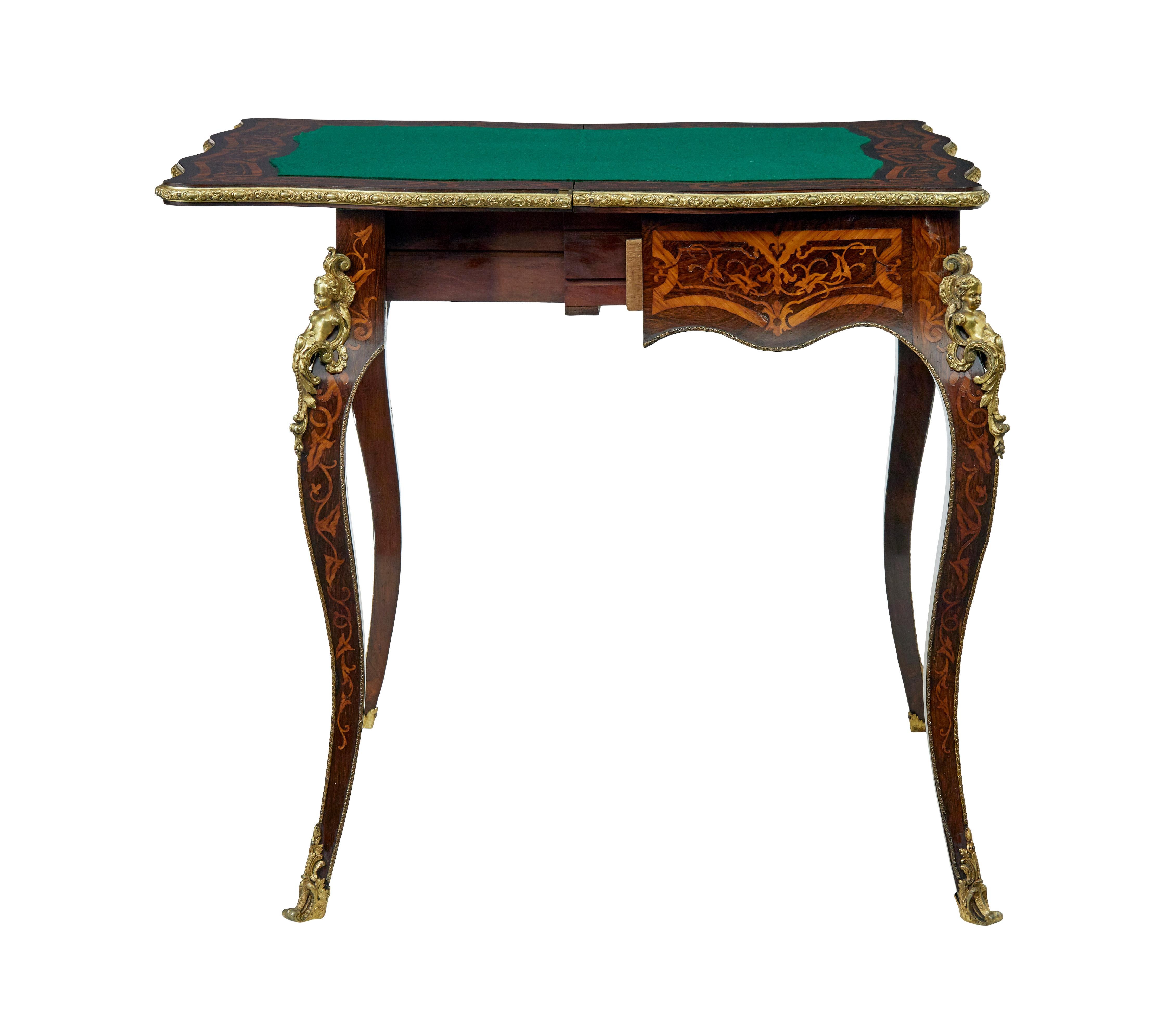 Table à cartes en marqueterie d'influence Louis XV du 19e siècle en vente 1