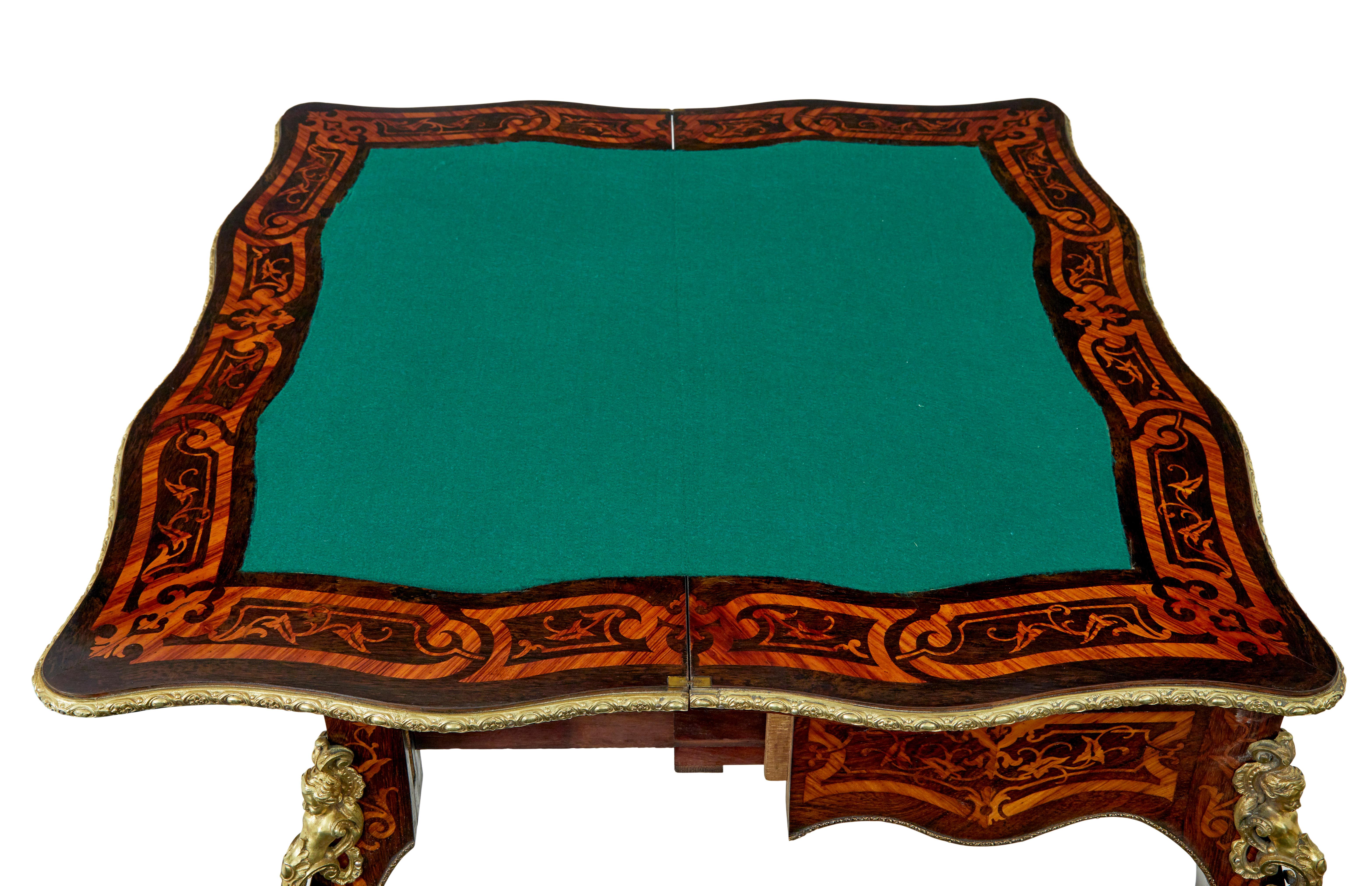Table à cartes en marqueterie d'influence Louis XV du 19e siècle en vente 2