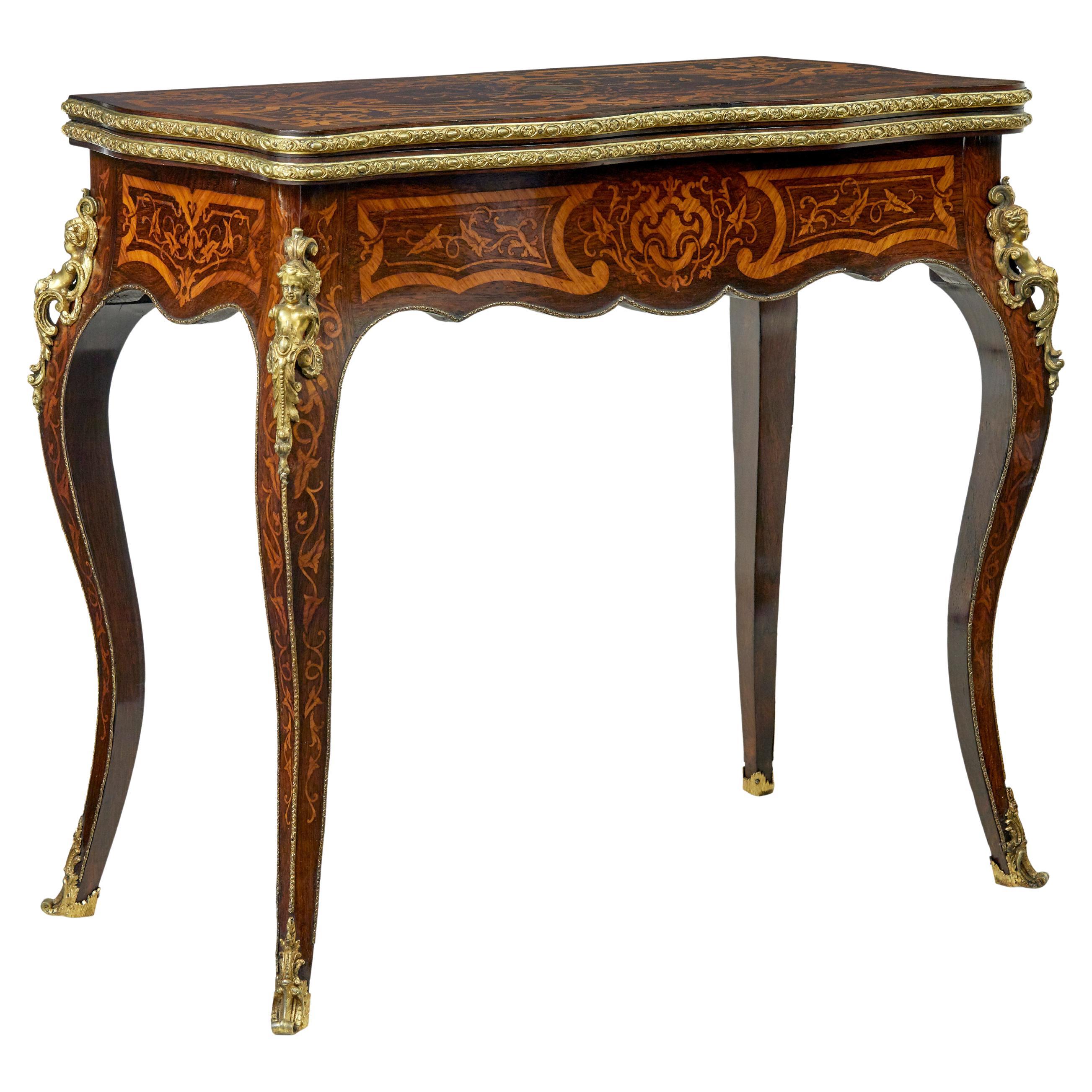 Table à cartes en marqueterie d'influence Louis XV du 19e siècle en vente