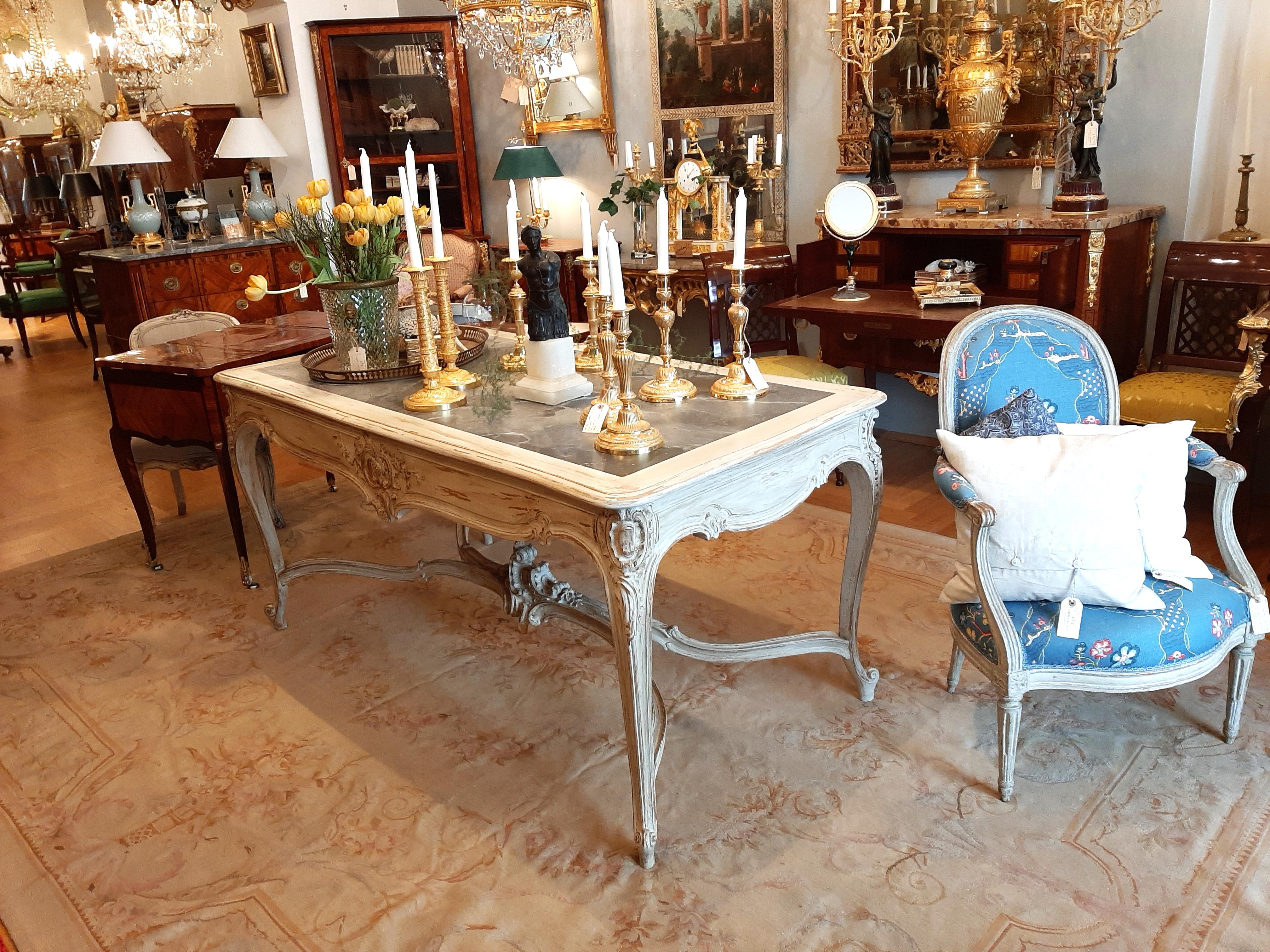 19th century Louis xv large carved and painted wood center or dining table, so-called 